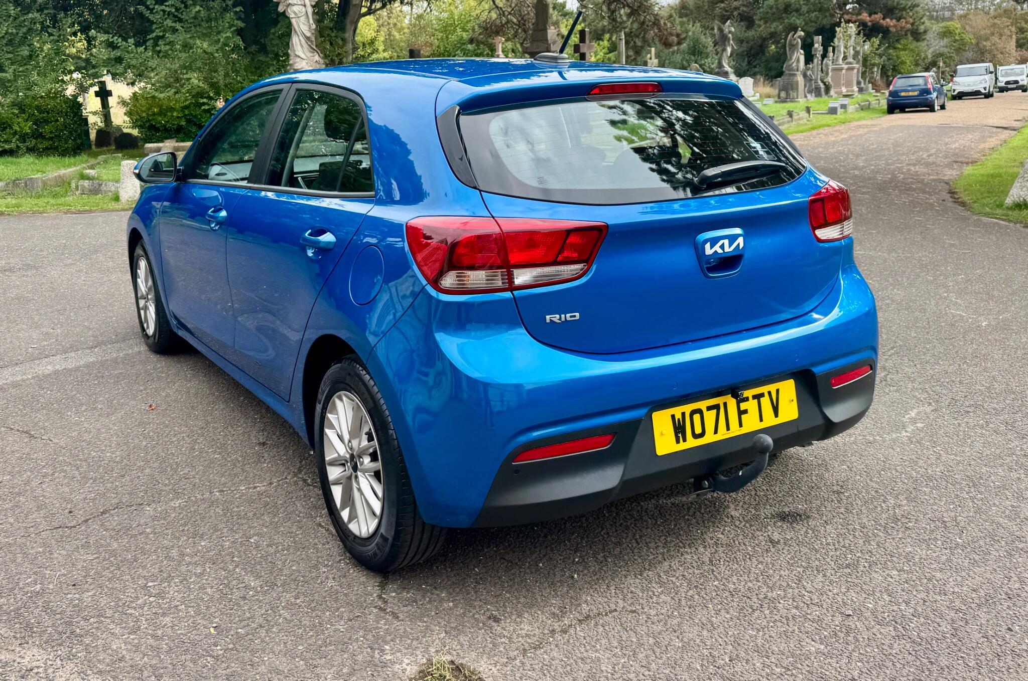 Kia Rio view 5