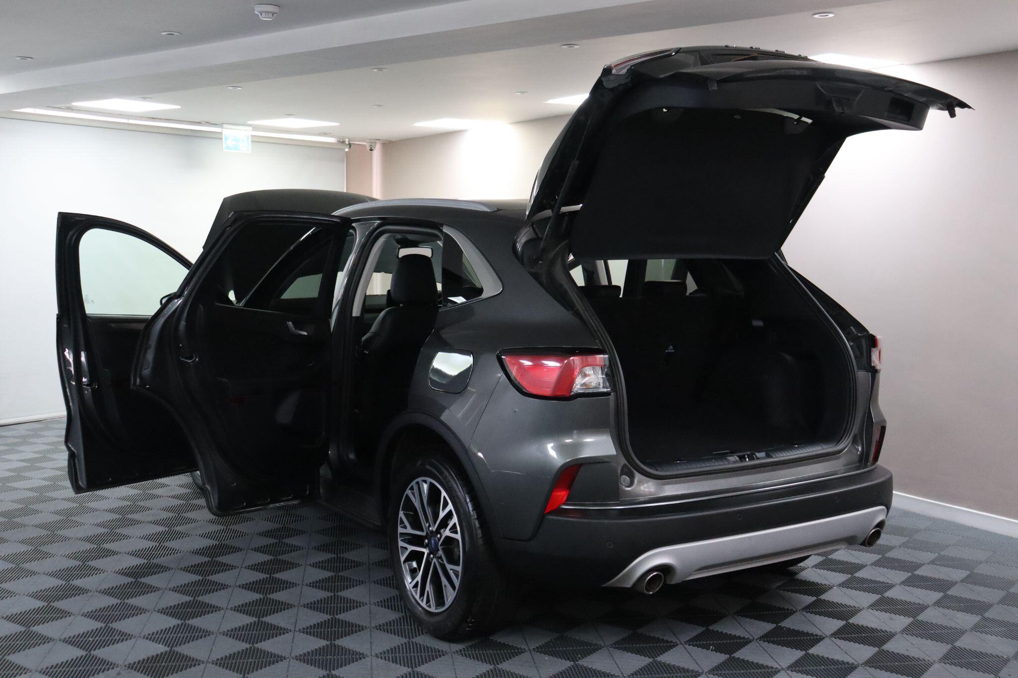 Ford Kuga view 21