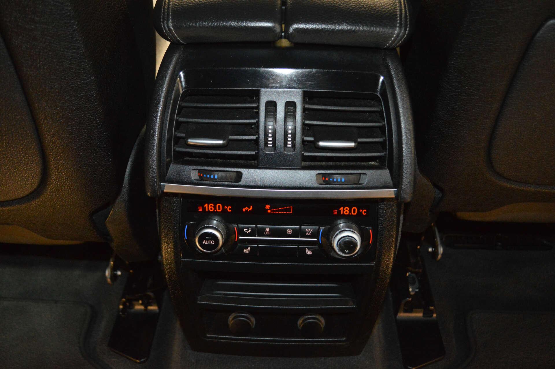BMW X6 view 33