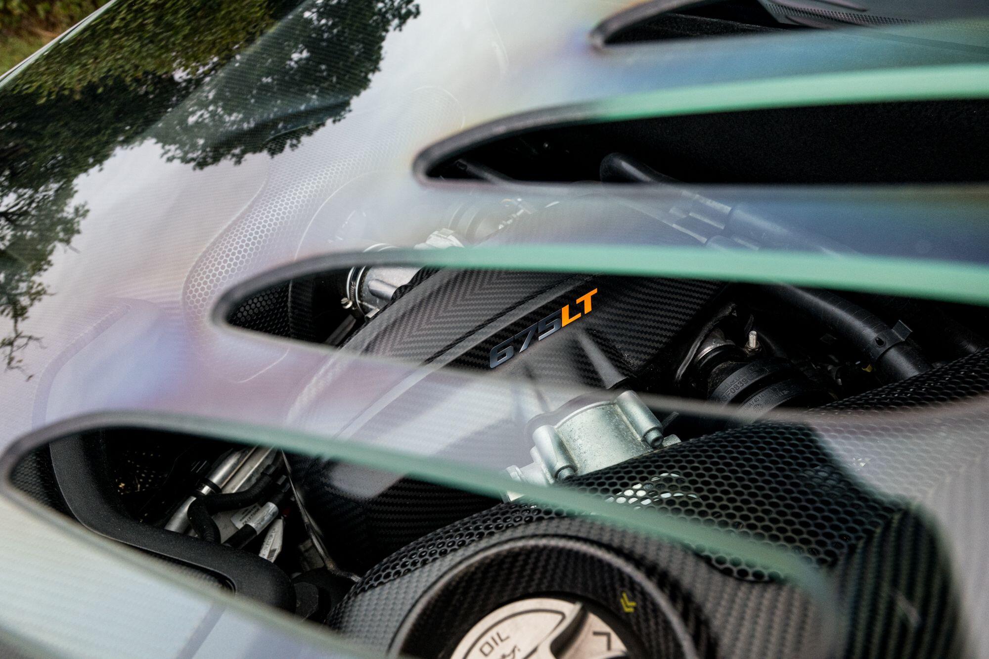 McLaren 675LT view 46