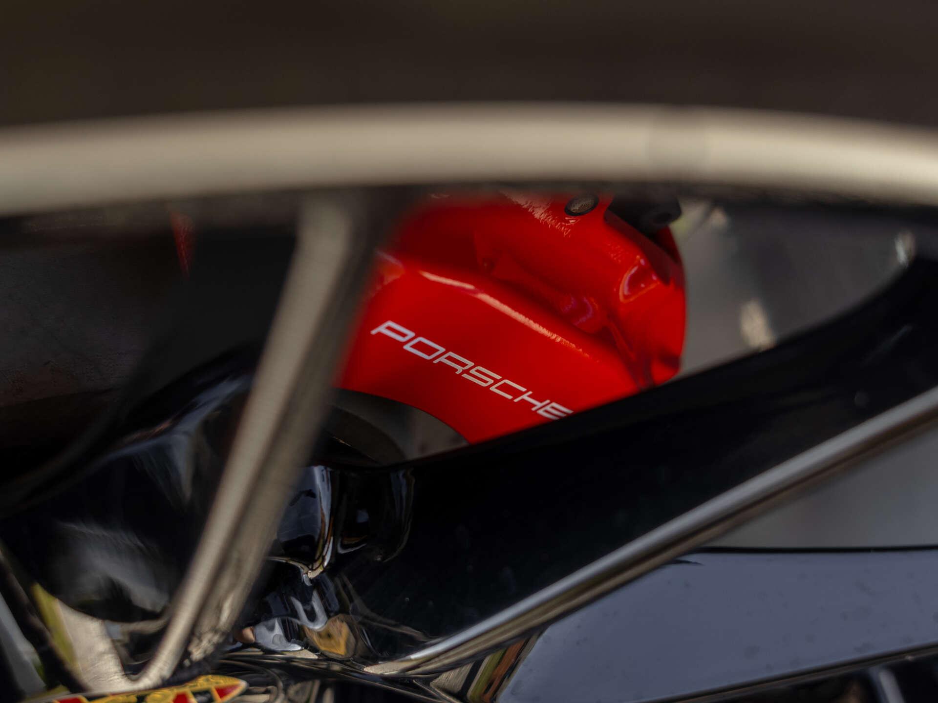 Porsche Cayman view 49
