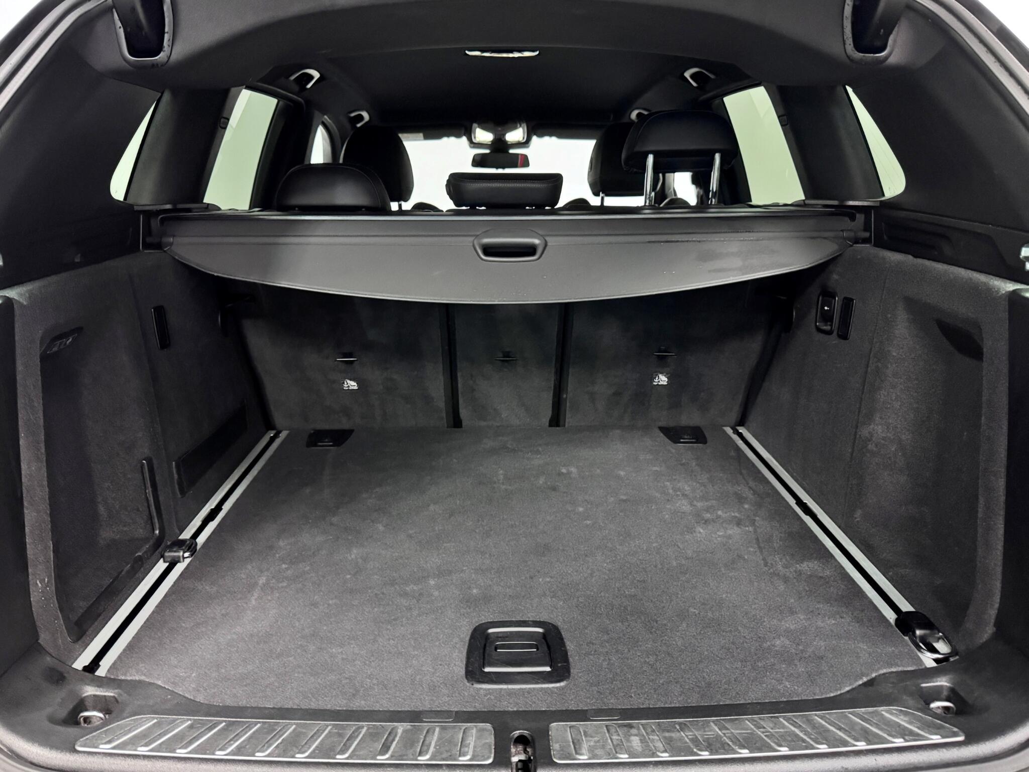 BMW X3 view 12