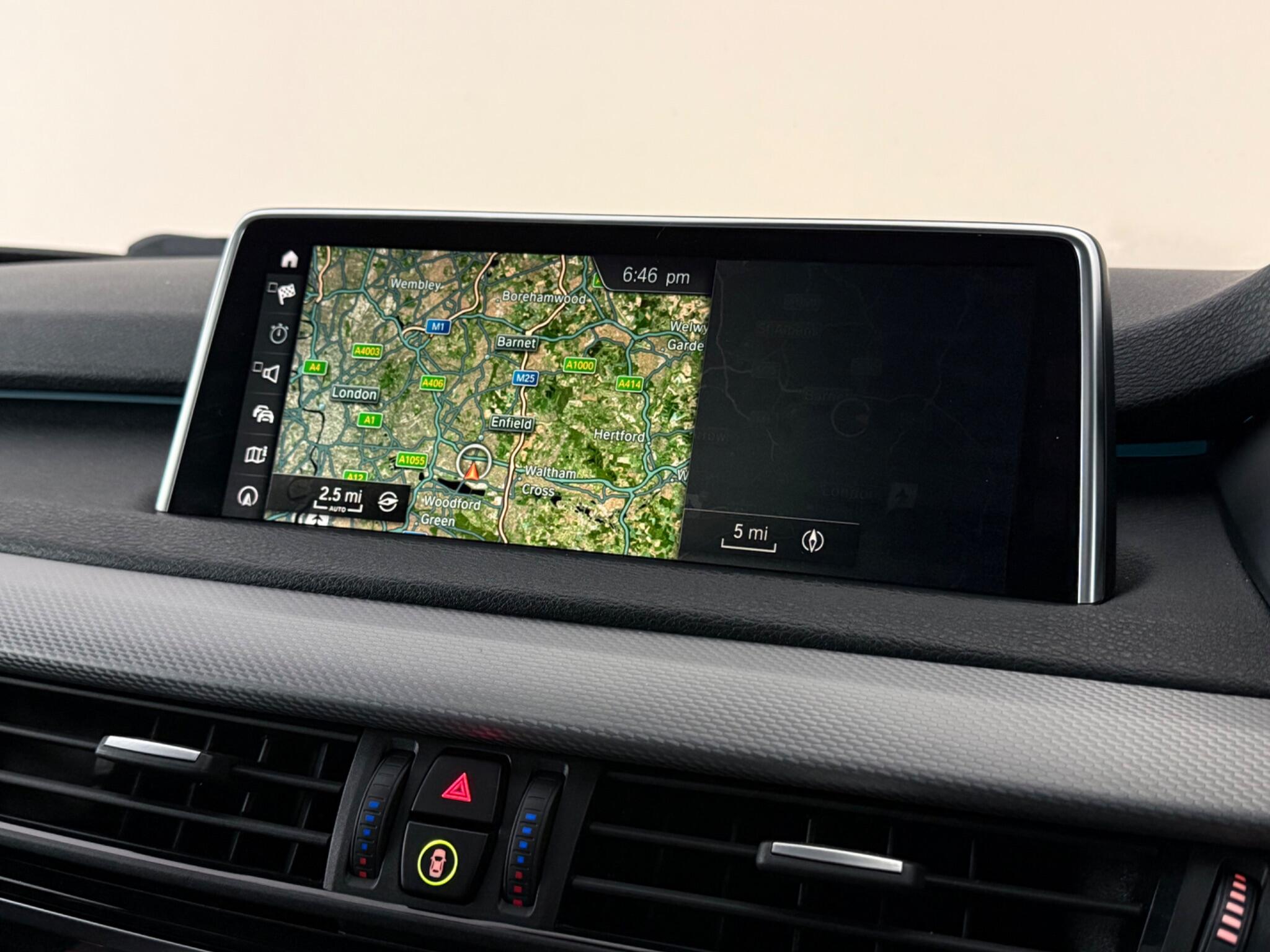 BMW X5 view 31