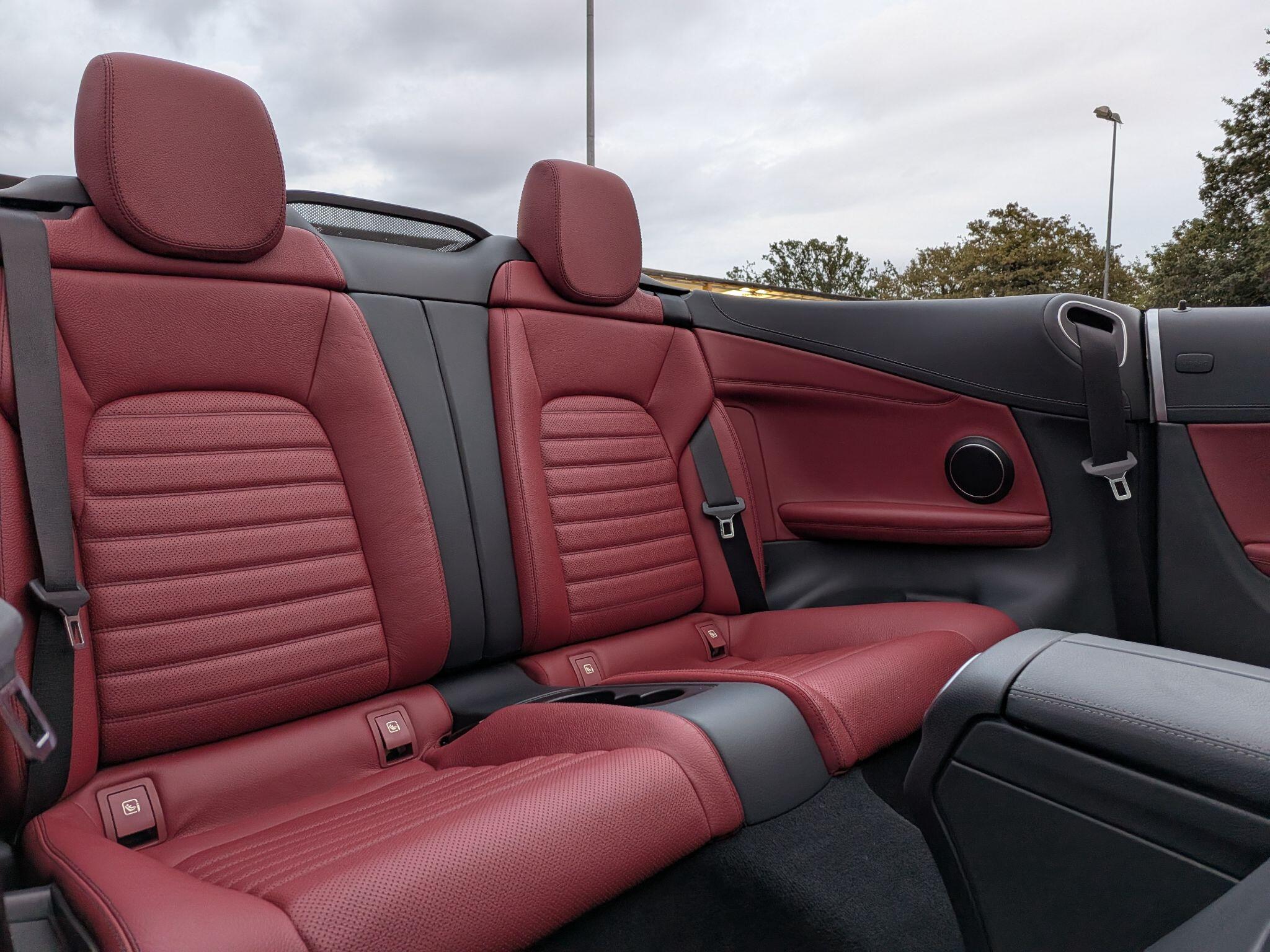 Mercedes-Benz C Class view 34