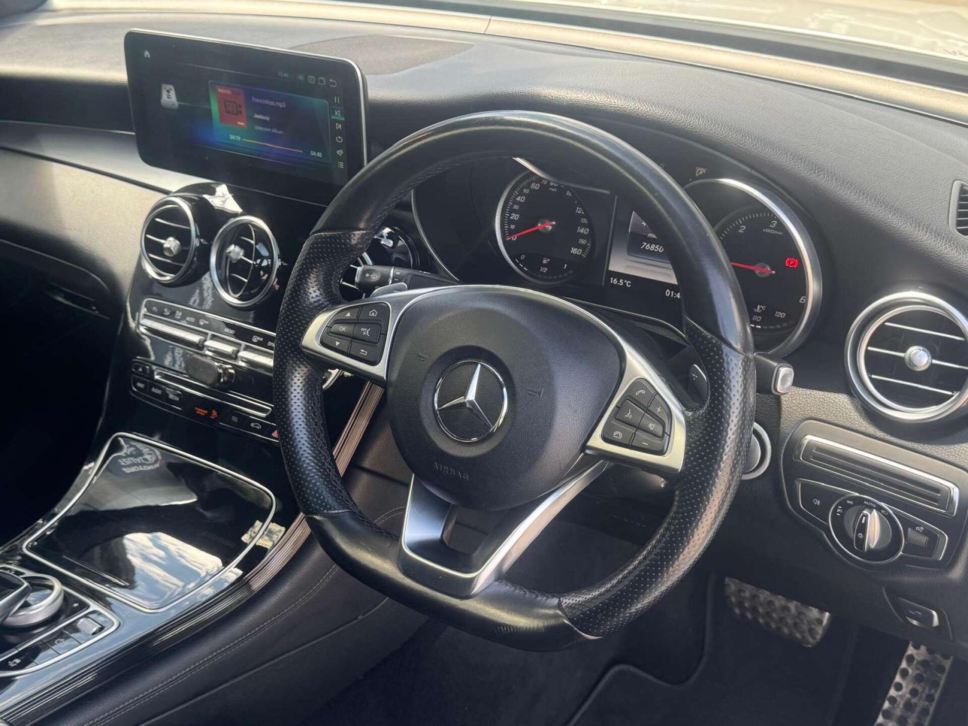 Mercedes-Benz GLC view 33