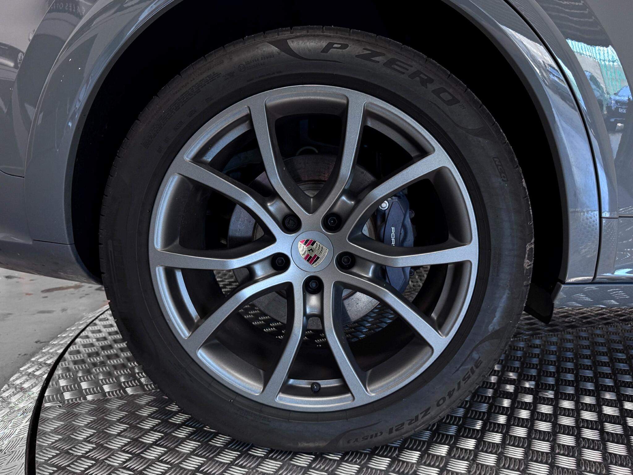 Porsche Cayenne view 66