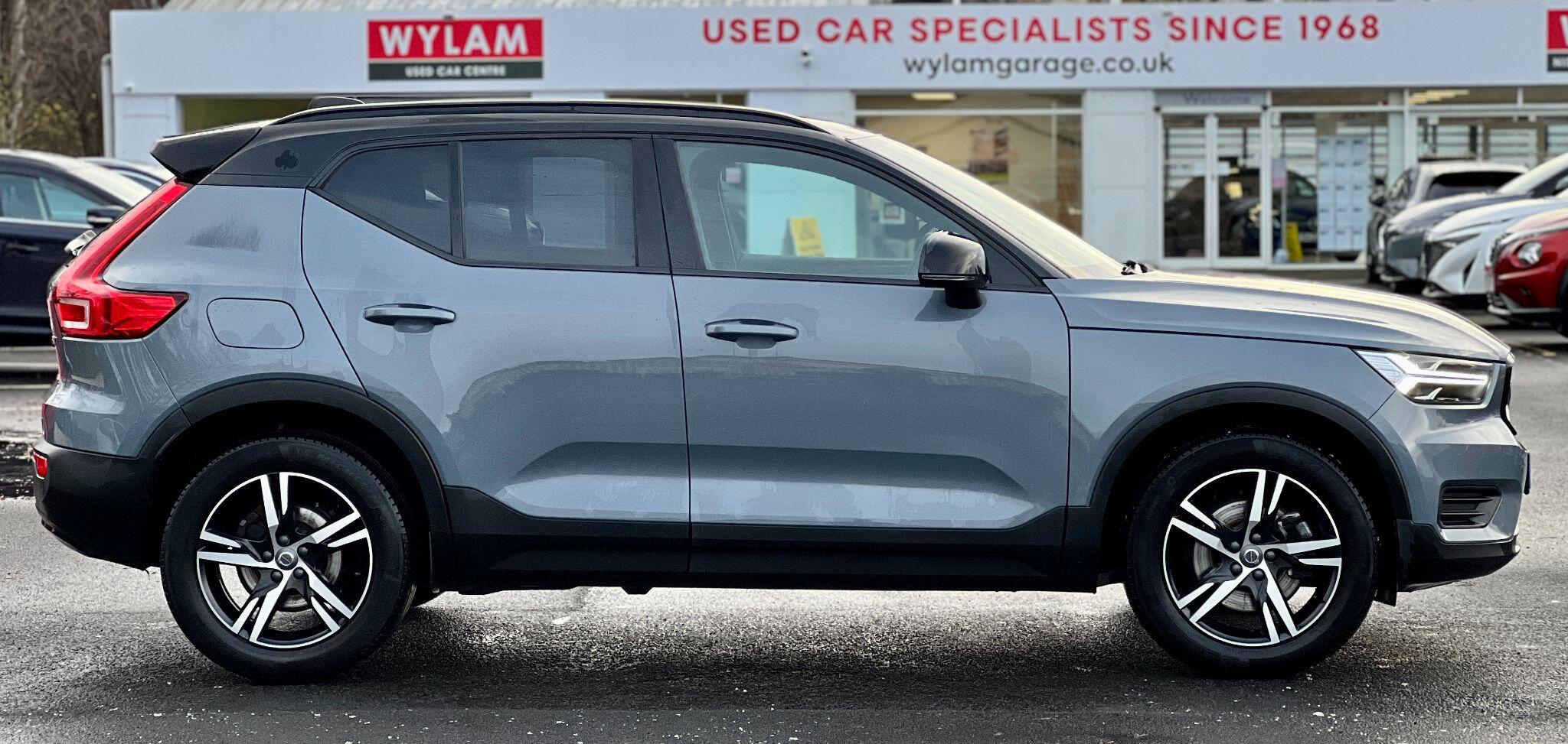 Volvo XC40 view 10