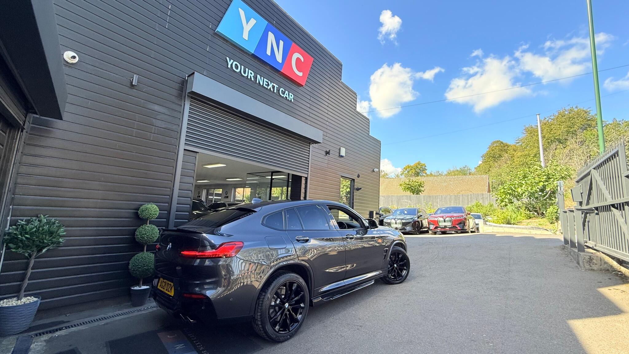 BMW X4 view 5