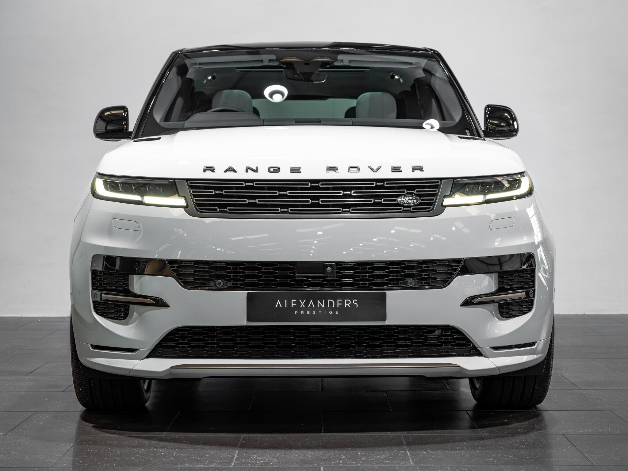 Land Rover Range Rover Sport view 8