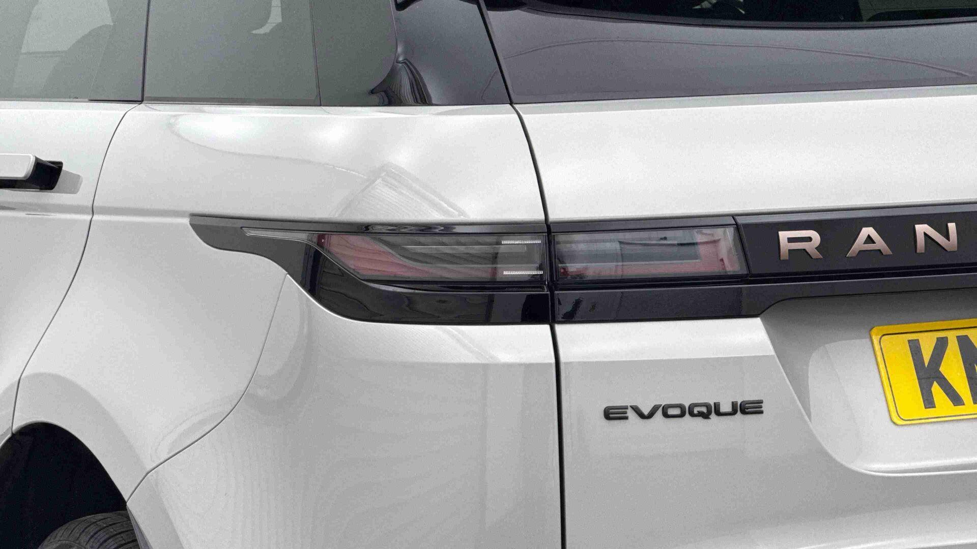 Land Rover Range Rover Evoque view 19