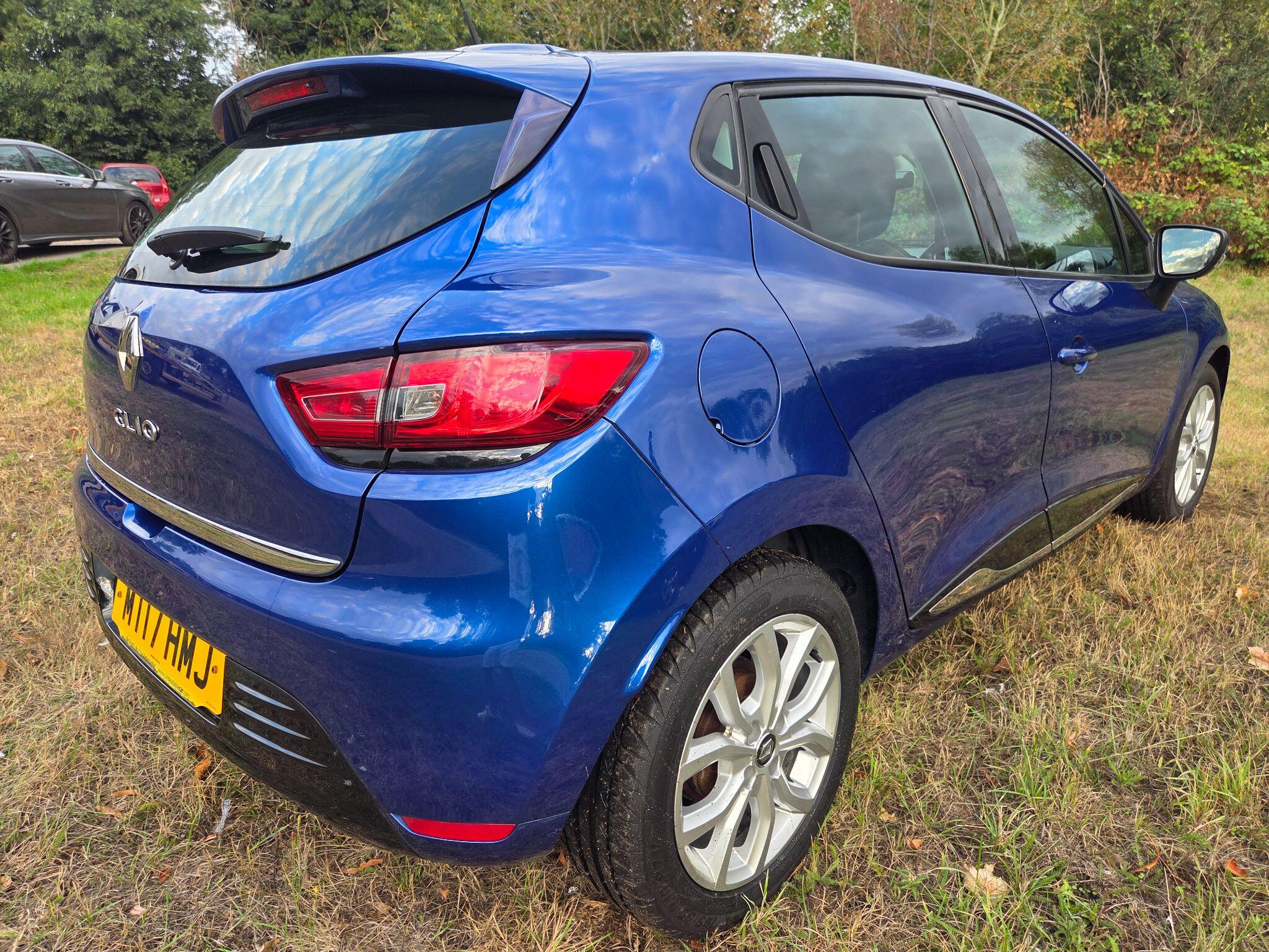 Renault Clio view 8