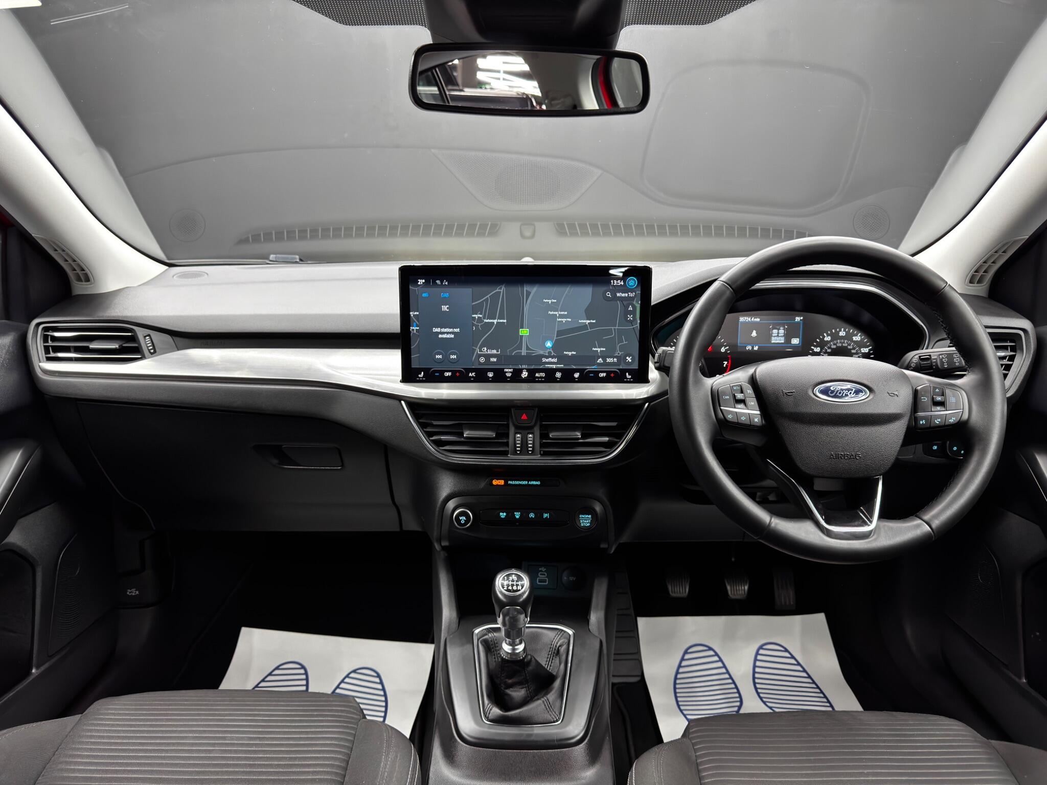 Ford Focus view 10