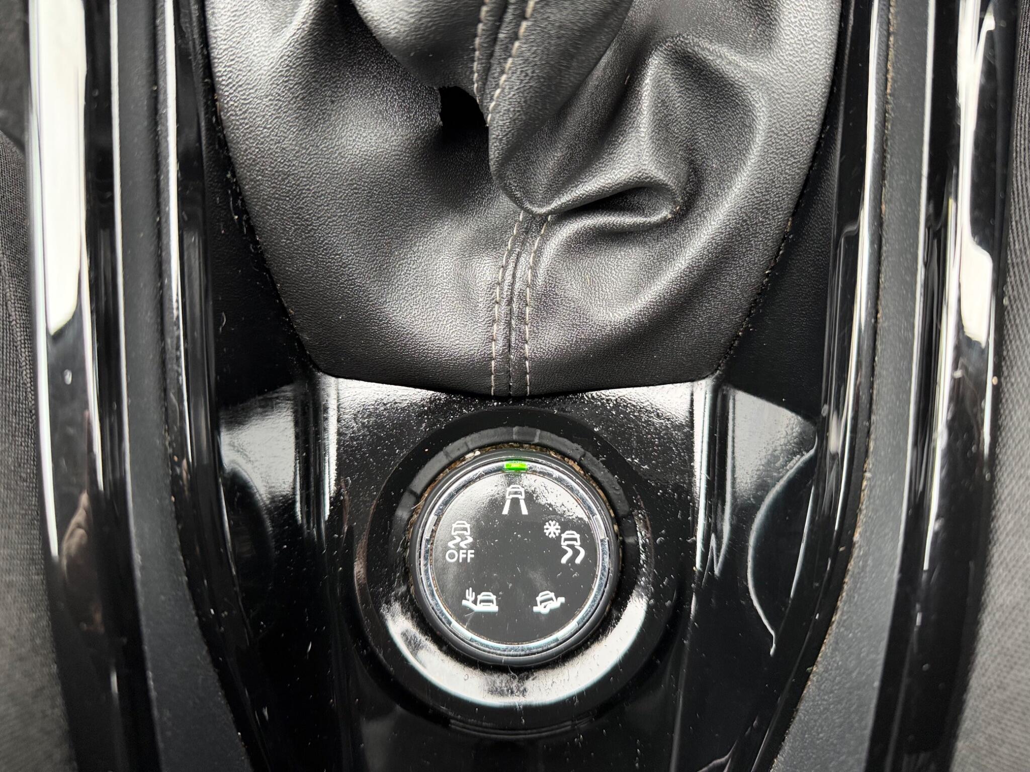 Peugeot 2008 view 61