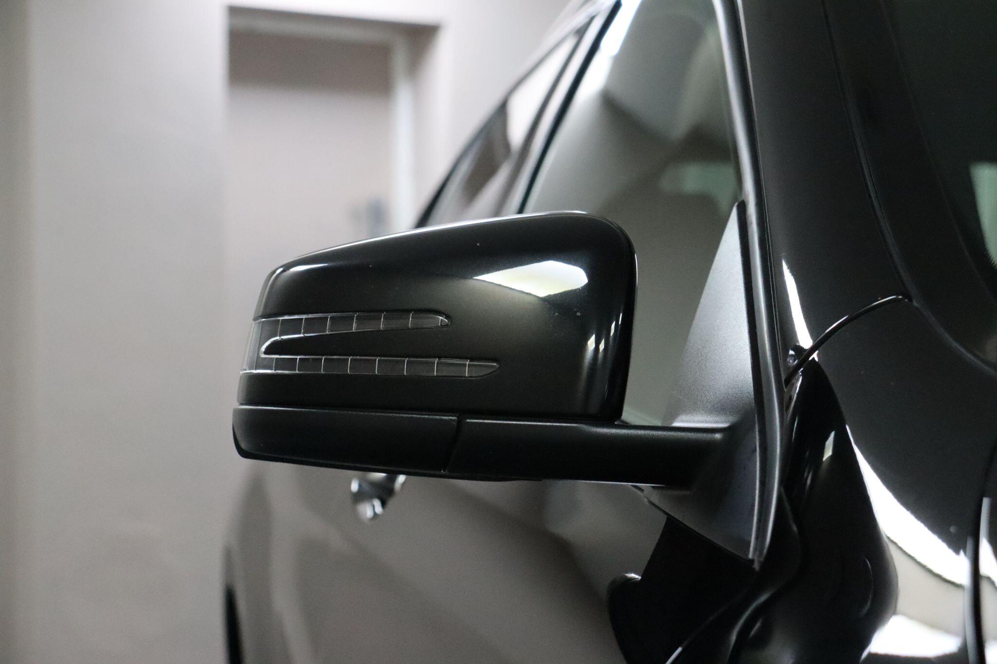 Mercedes-Benz Gla view 33