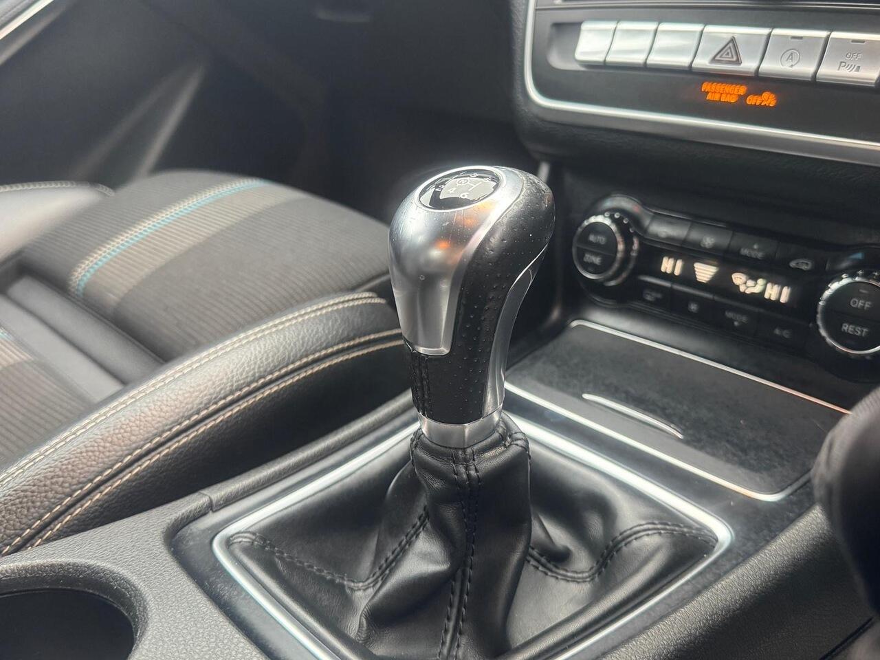 Mercedes-Benz Cla view 11