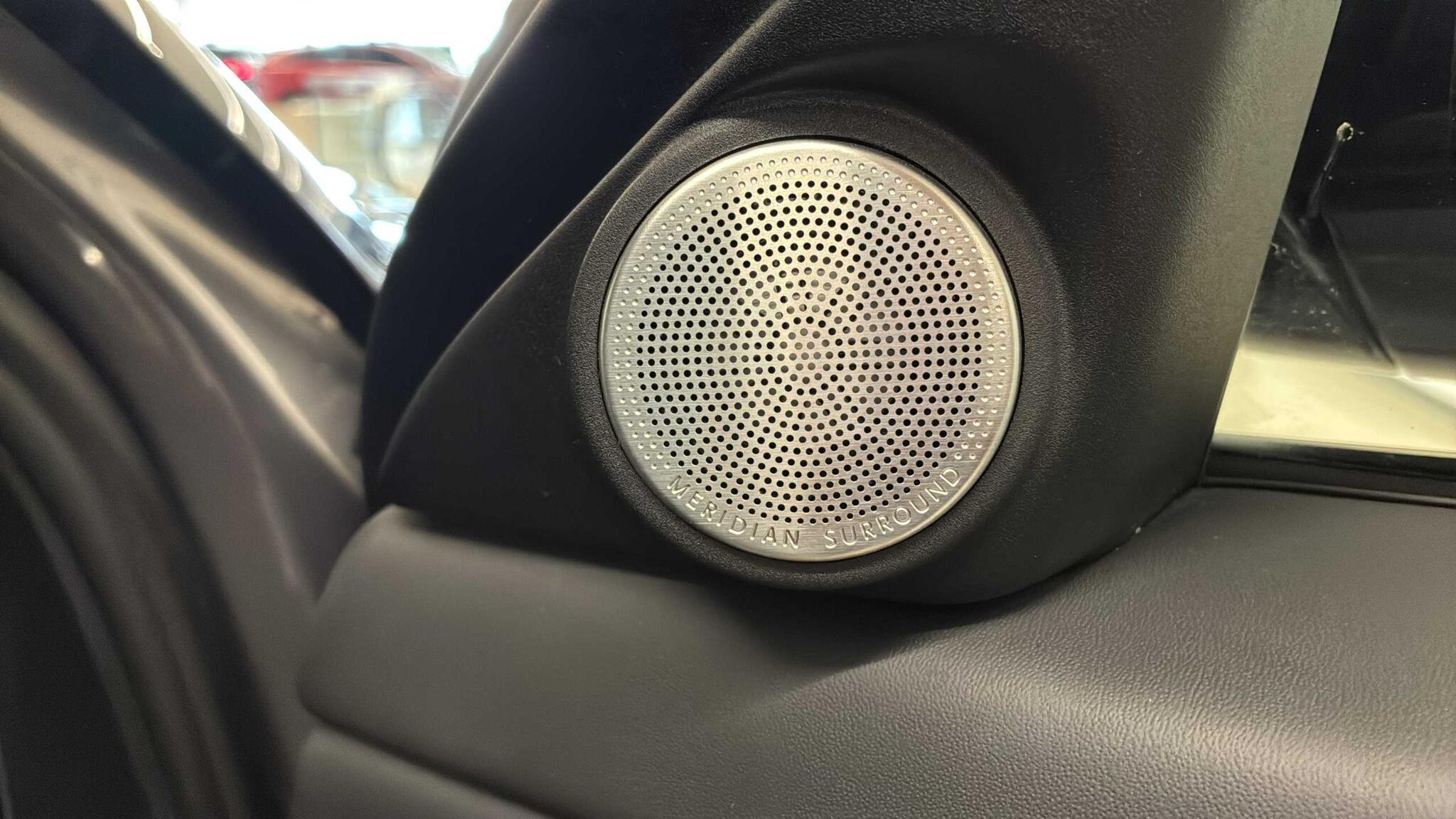 Land Rover Range Rover Evoque view 33