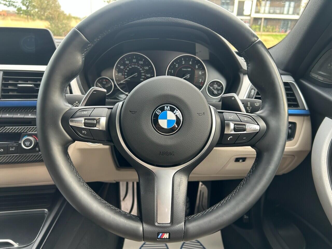 BMW 3 Series view 28