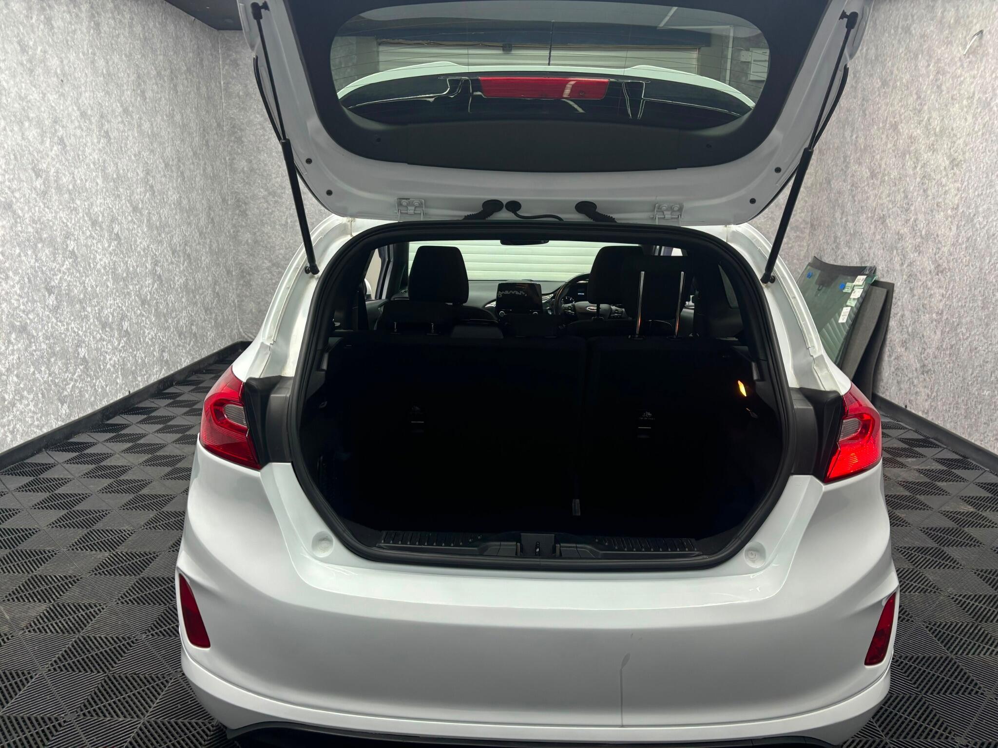 Ford Fiesta view 28