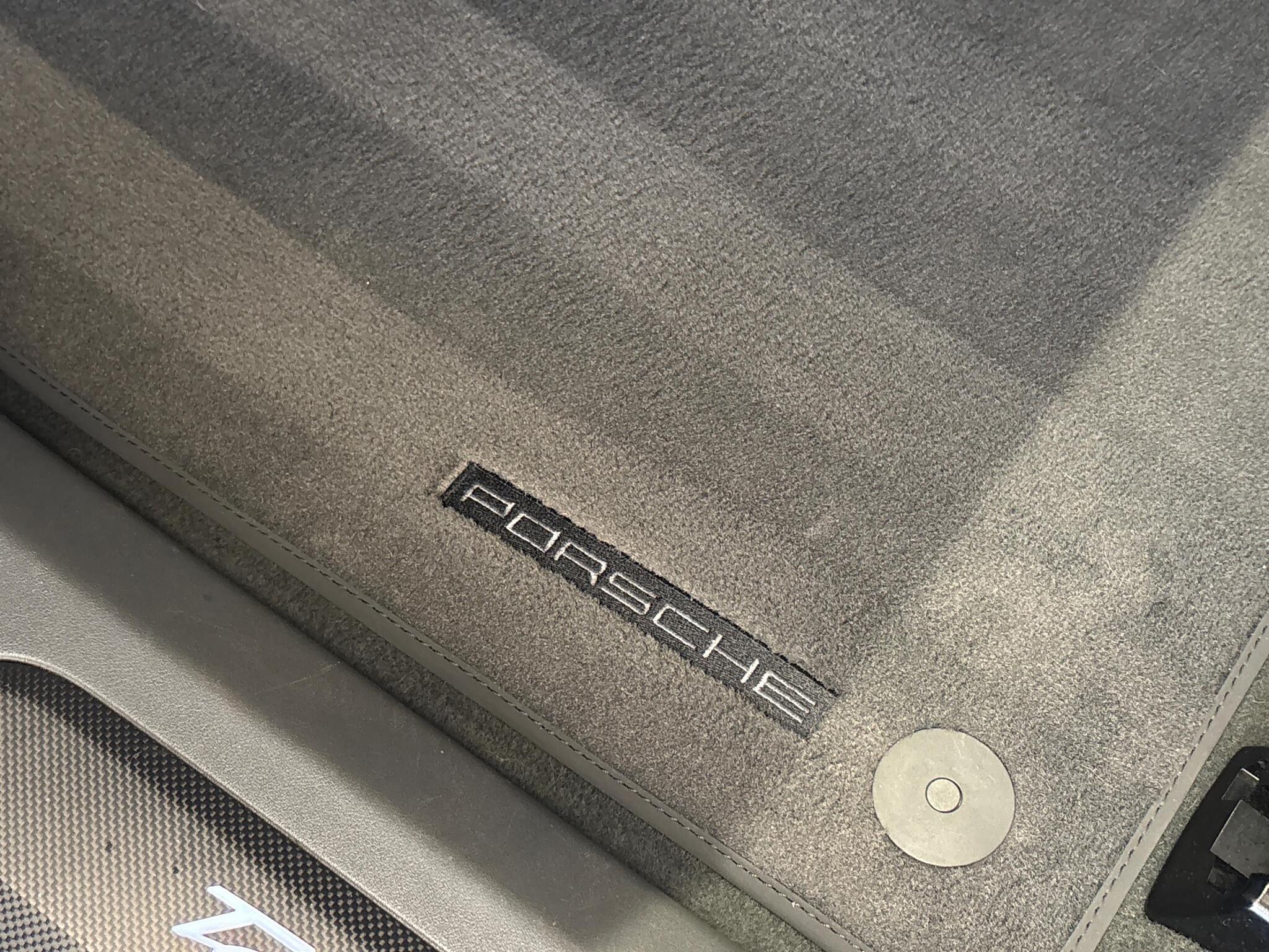 Porsche Taycan view 33