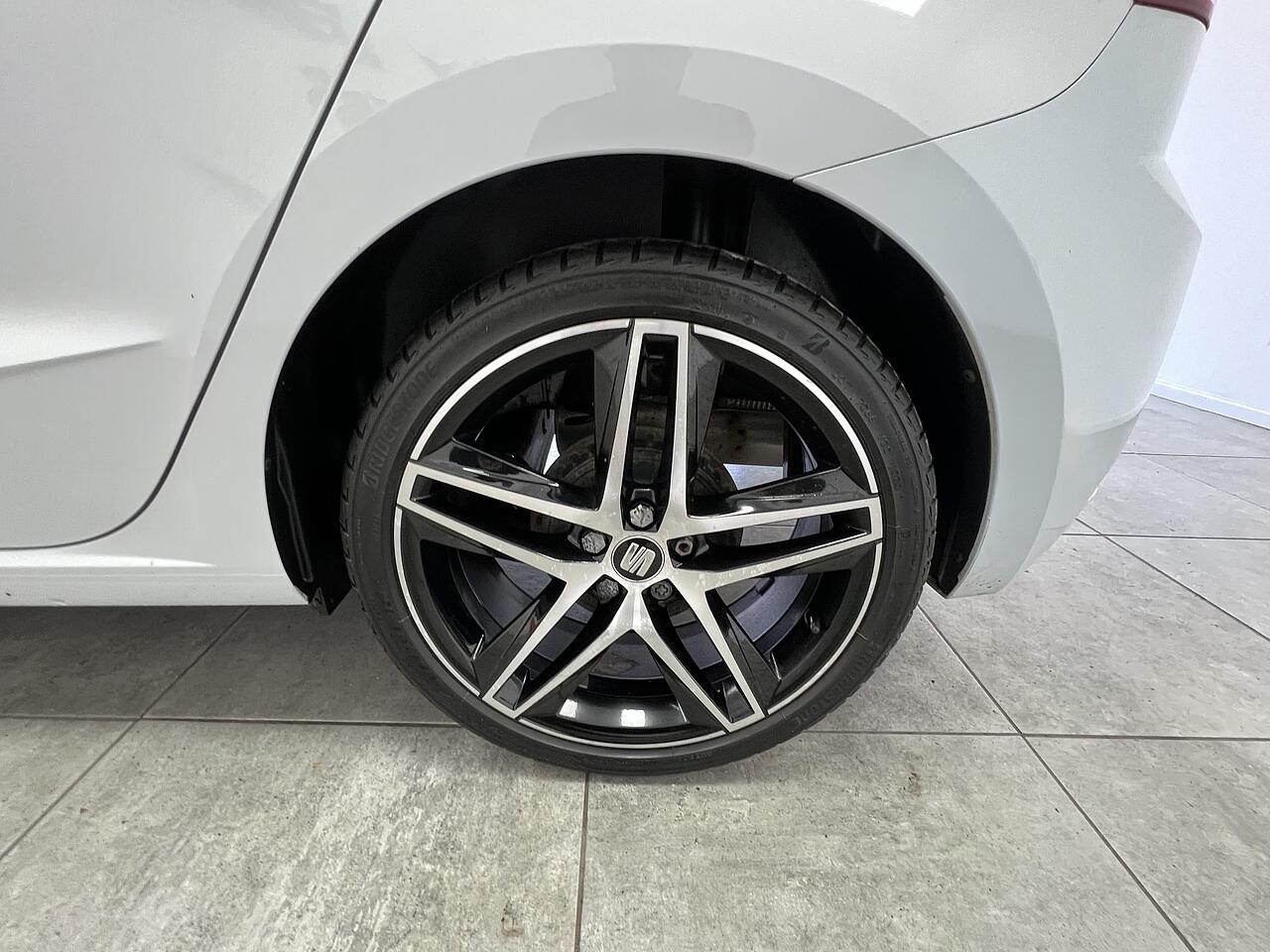 SEAT Ibiza view 21
