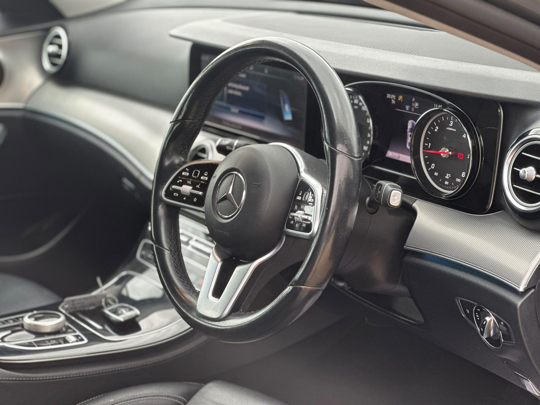 Mercedes-Benz E Class view 8