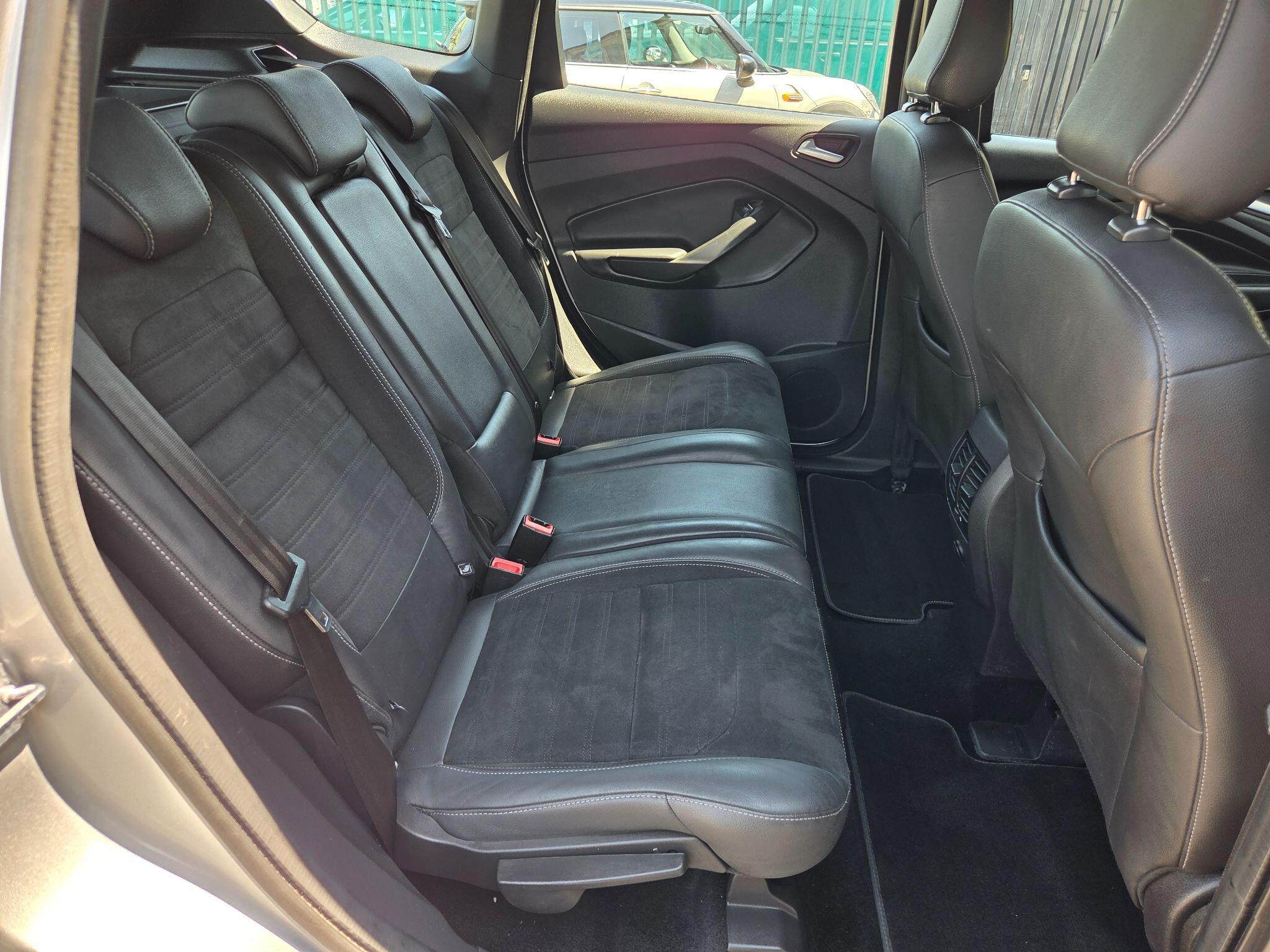 Ford Kuga view 16