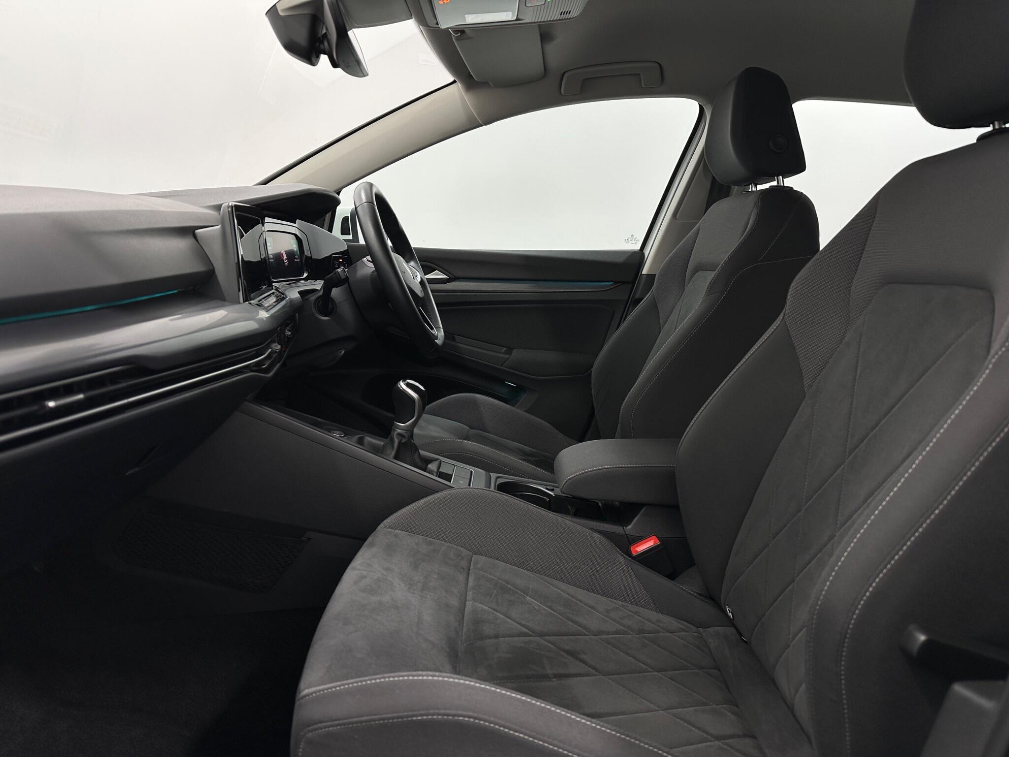 Volkswagen Golf view 34