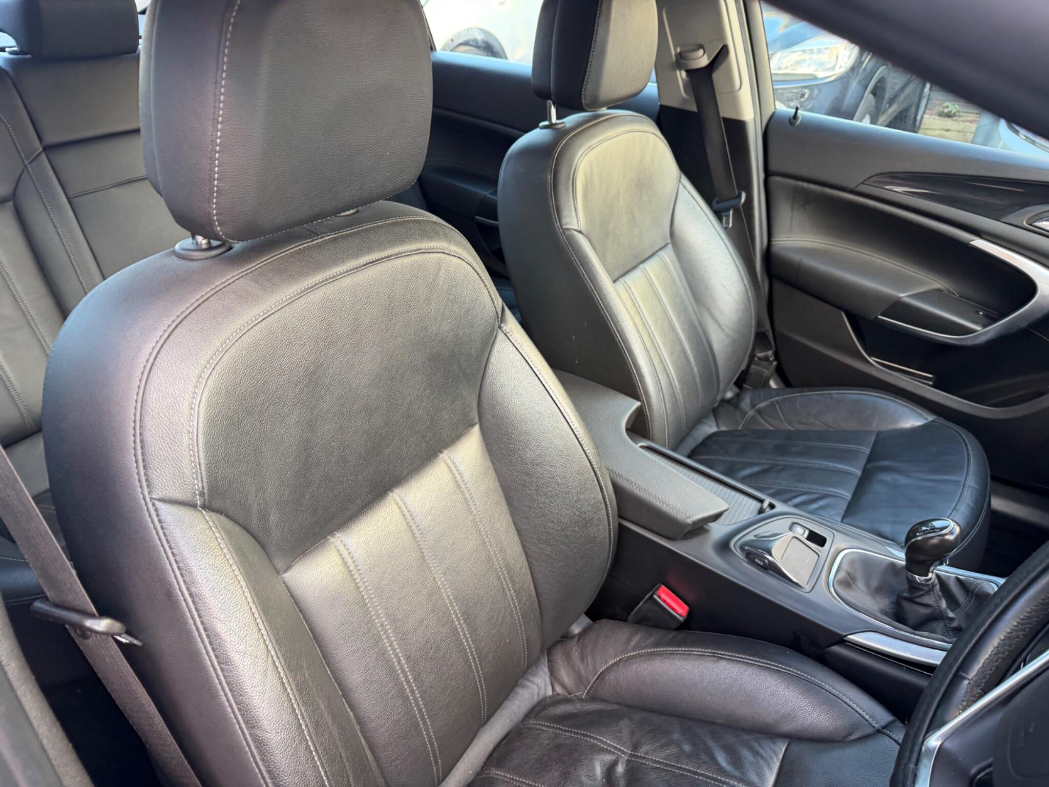 Vauxhall Insignia view 25