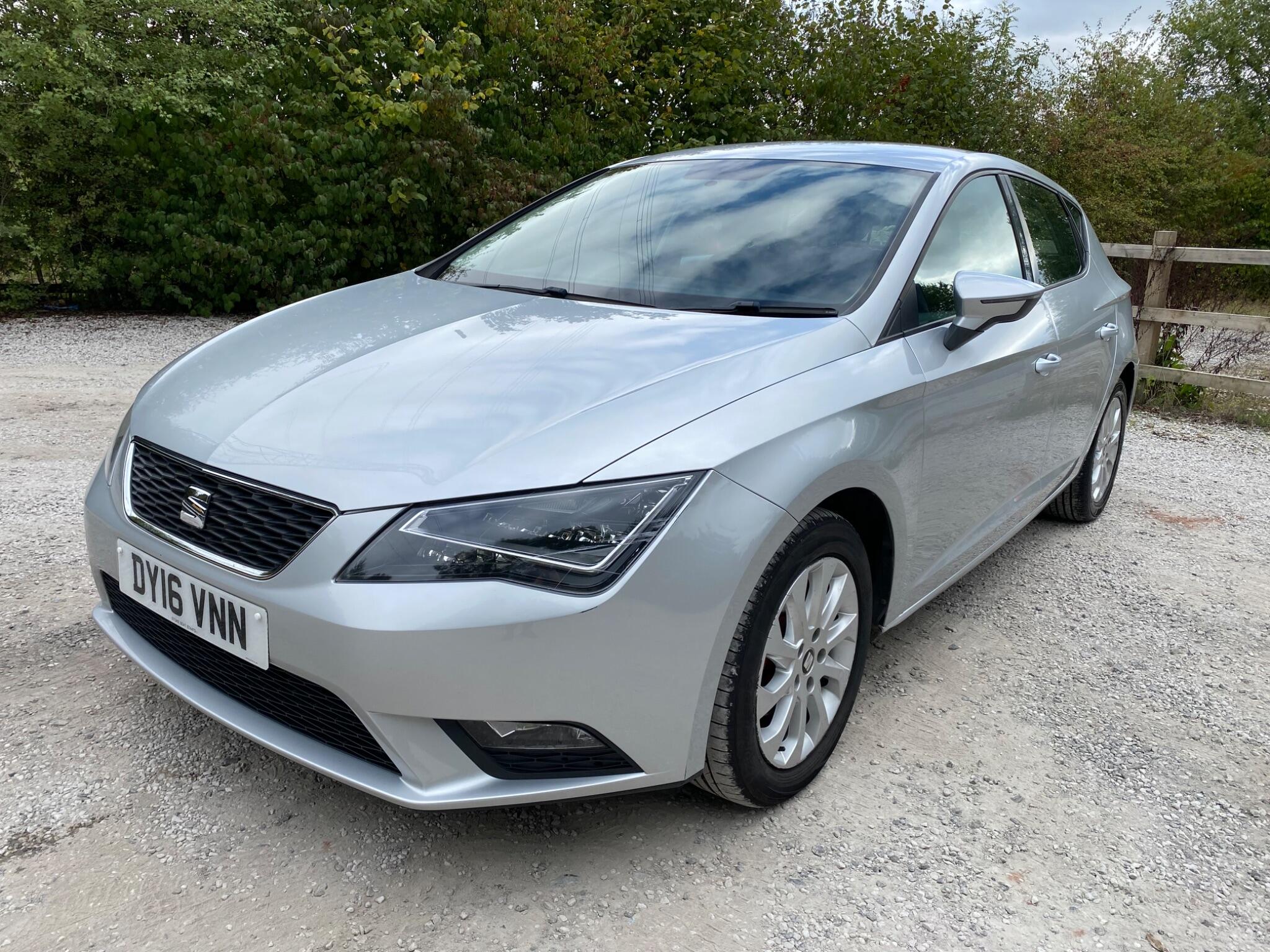 Seat Leon view 3