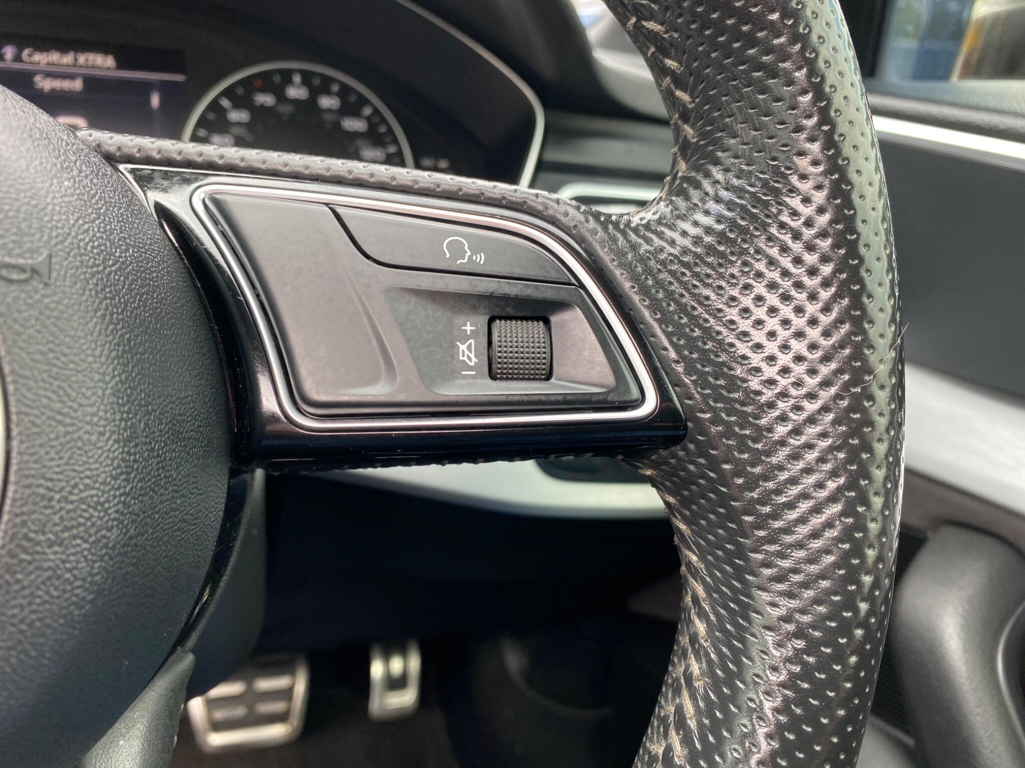 Audi A4 Avant view 32