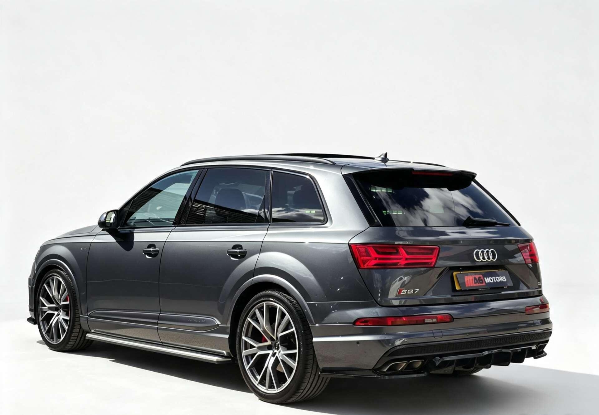 Audi SQ7 view 9