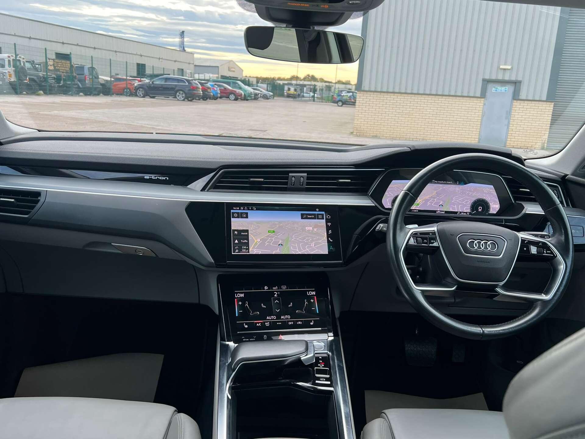 Audi E-Tron view 28