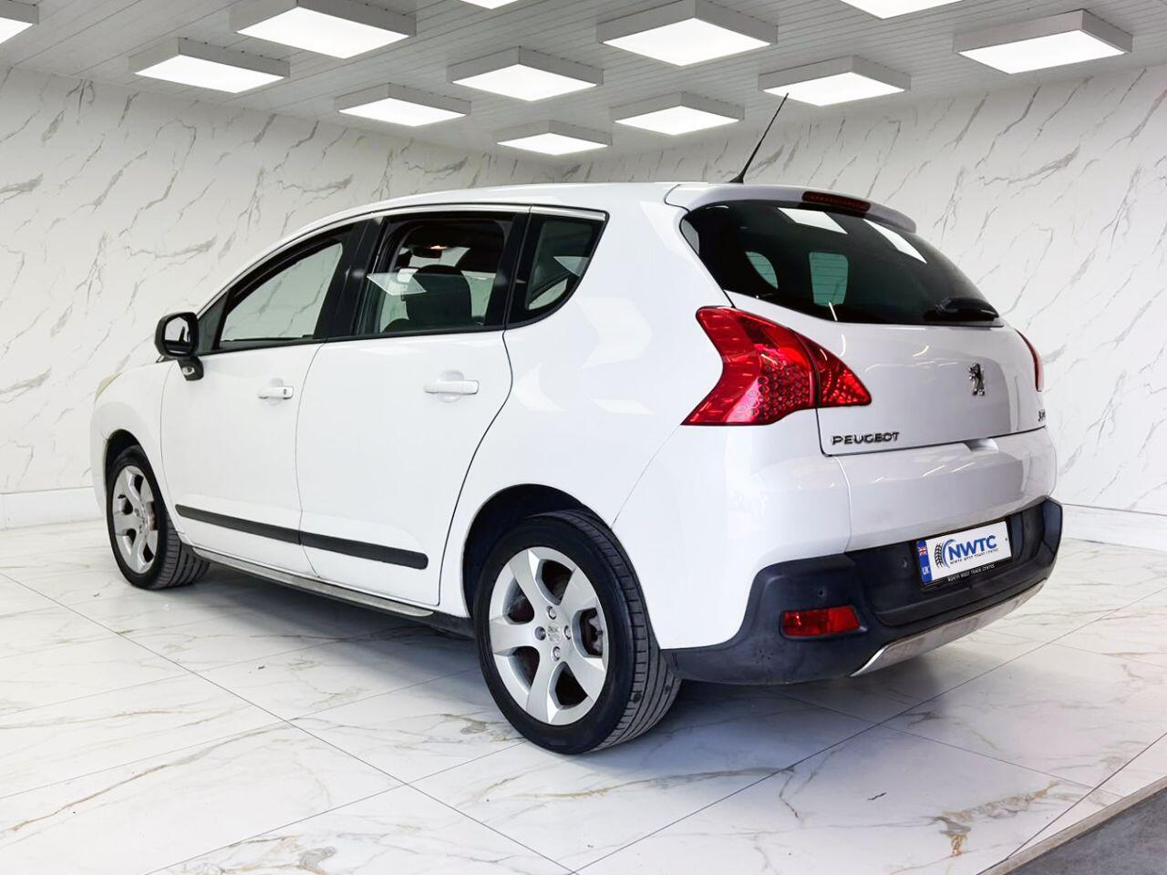 Peugeot 3008 view 9