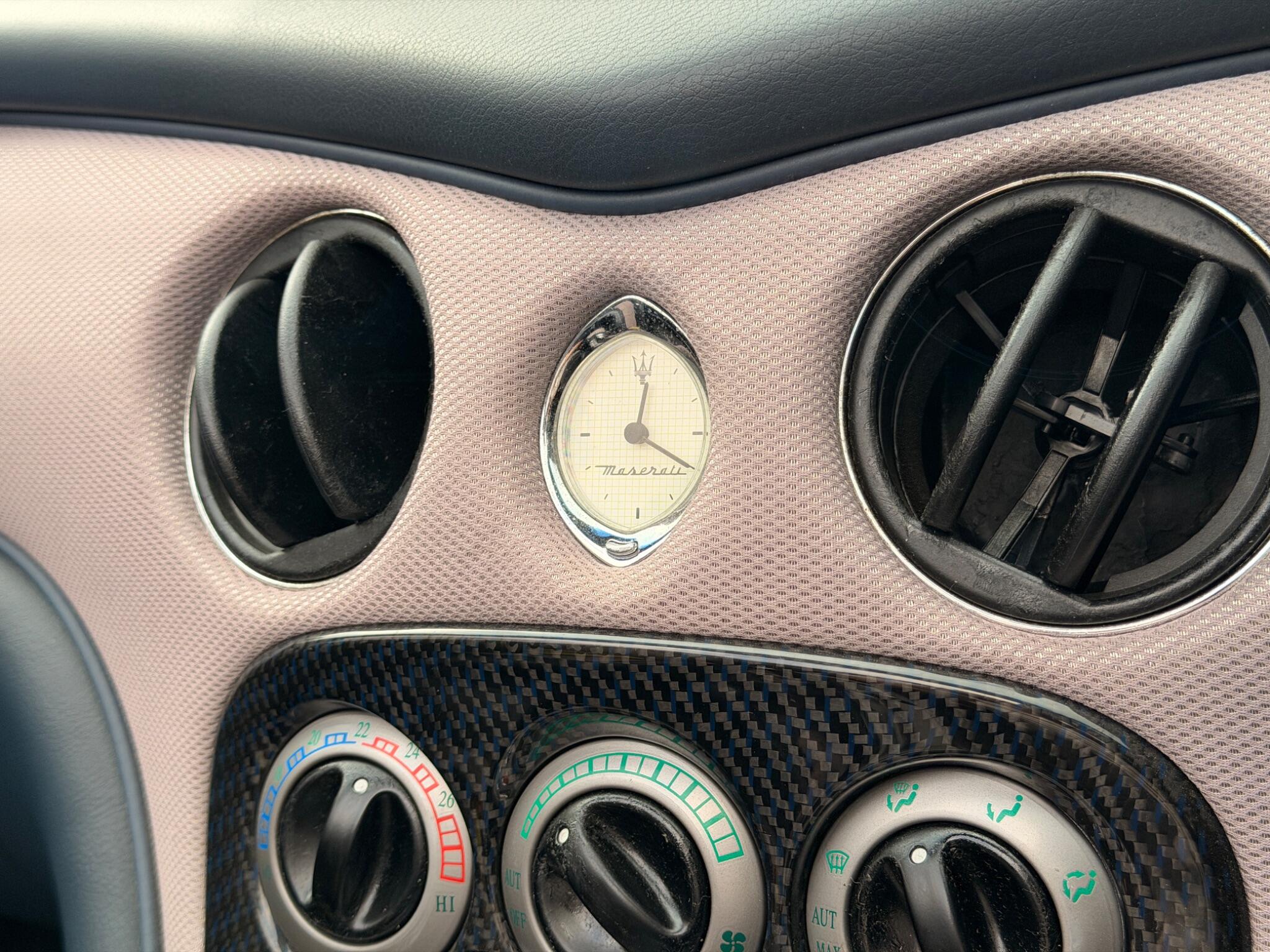 Maserati Spyder view 17