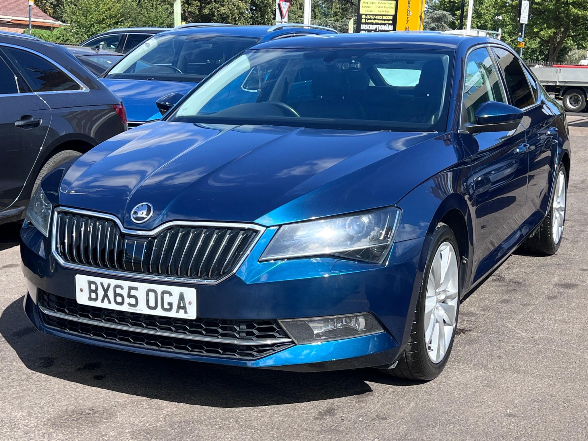 Skoda Superb view 6