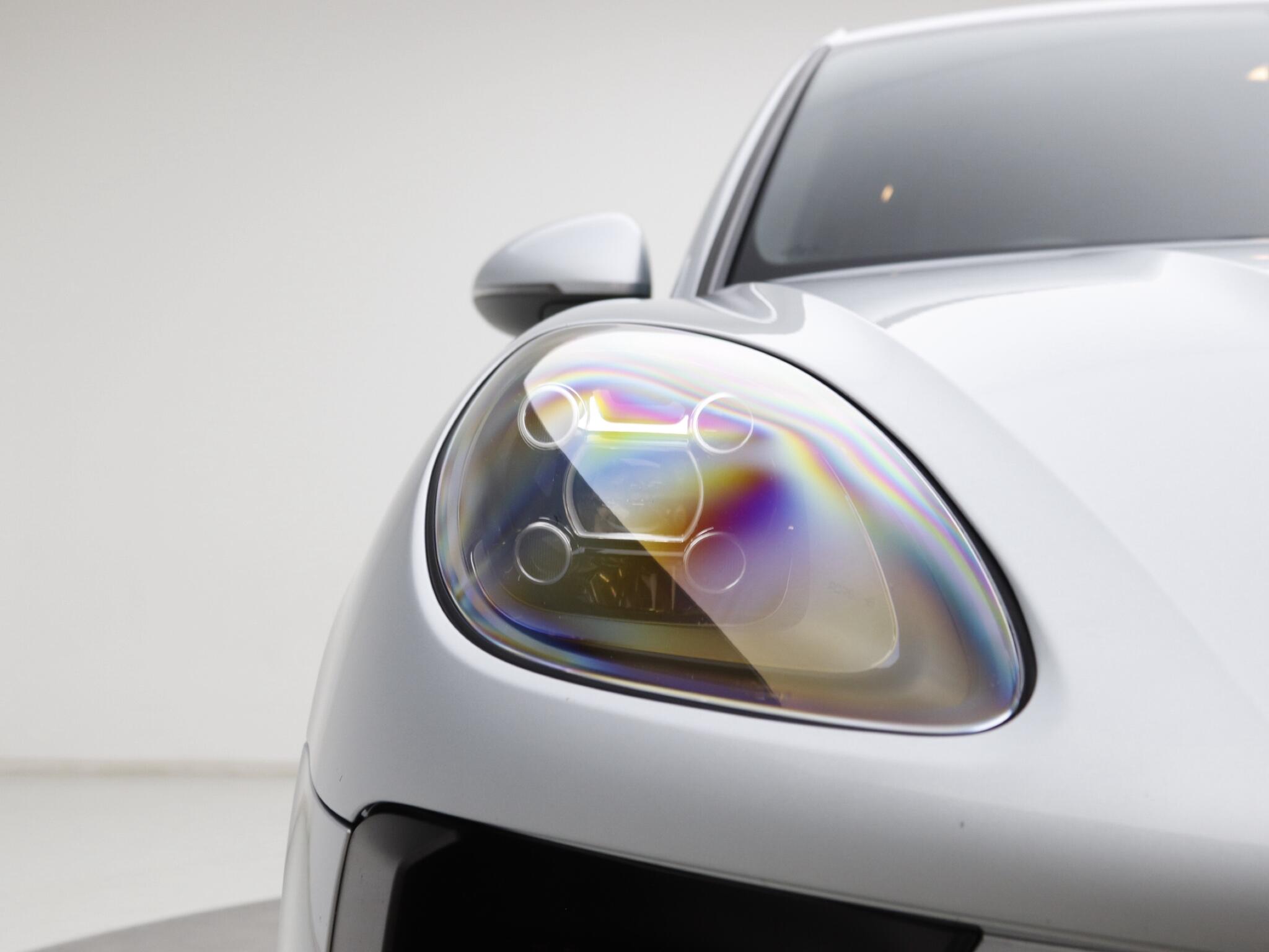 Porsche Macan view 7