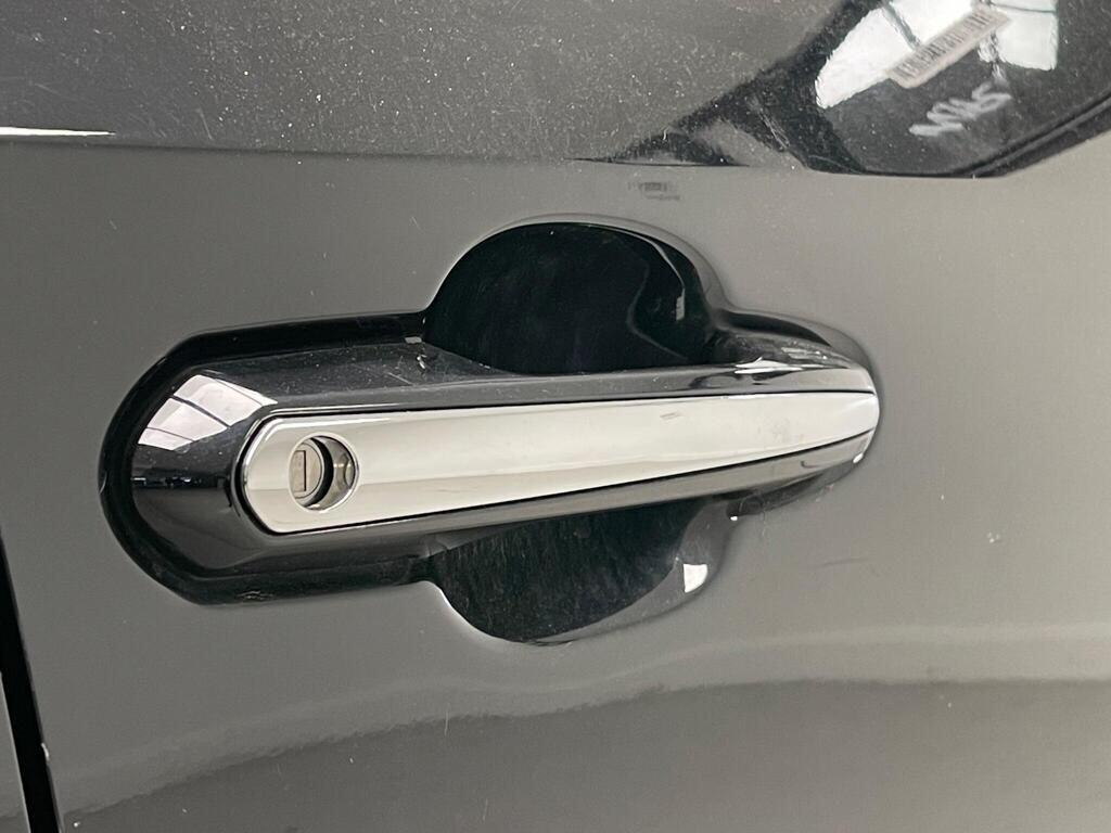 Toyota RAV4 view 26