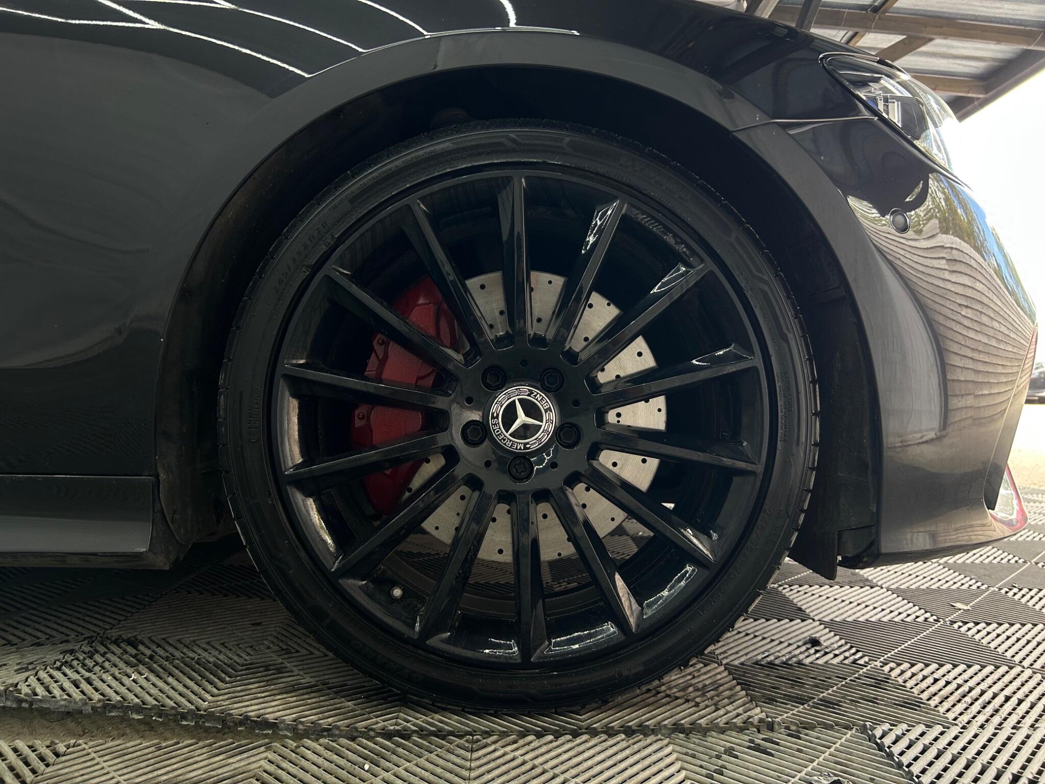 Mercedes-Benz E Class view 36