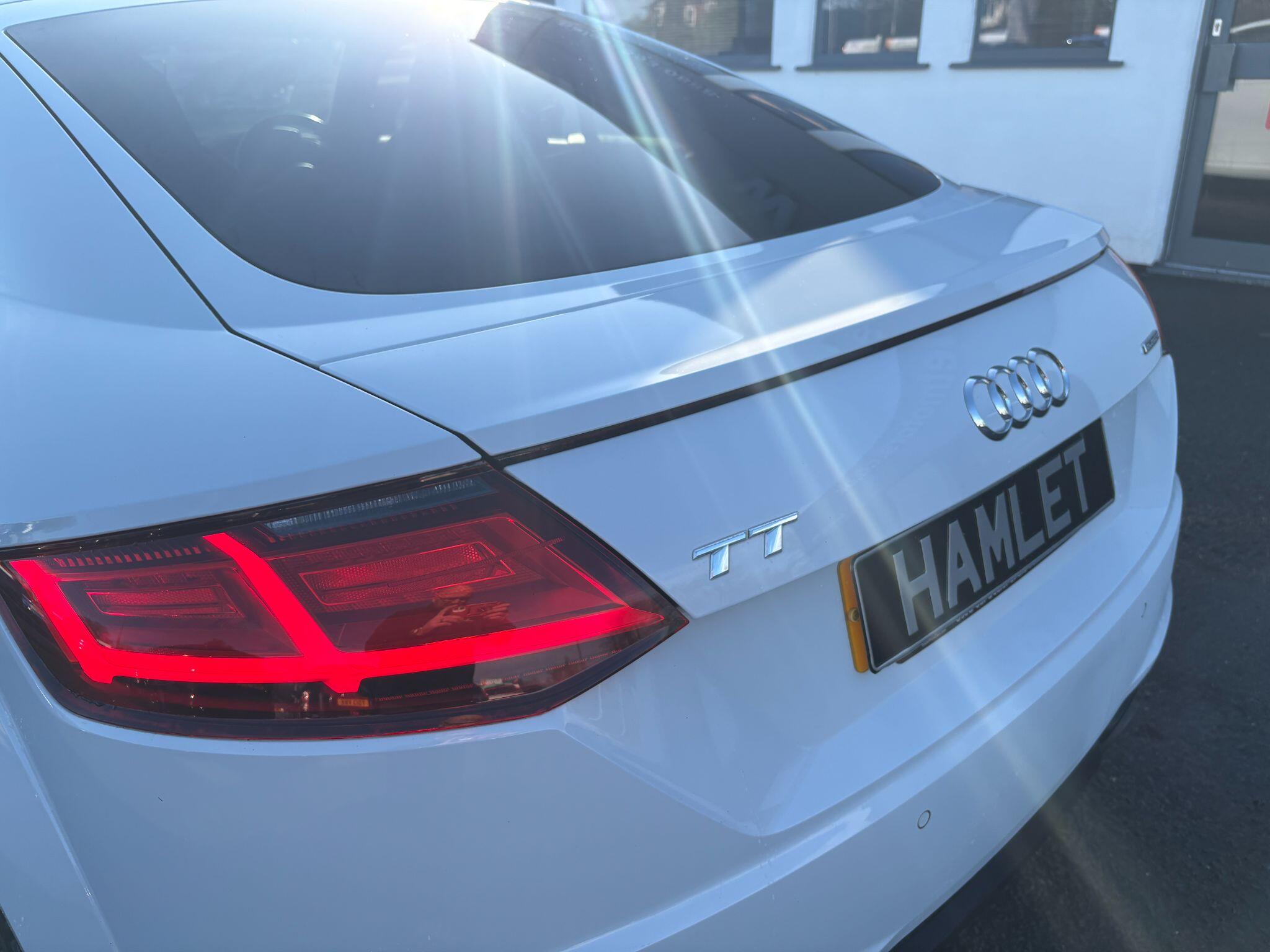 Audi TT view 13