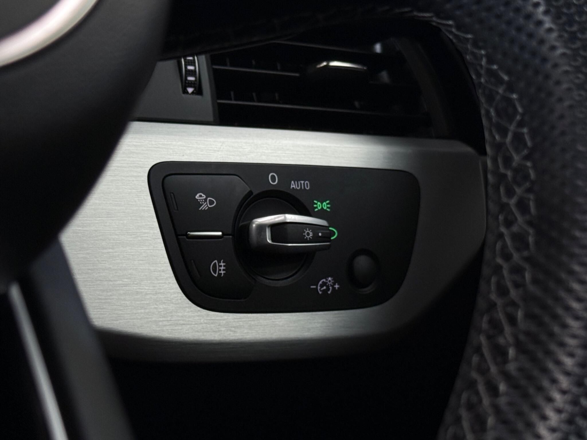 Audi A4 view 17