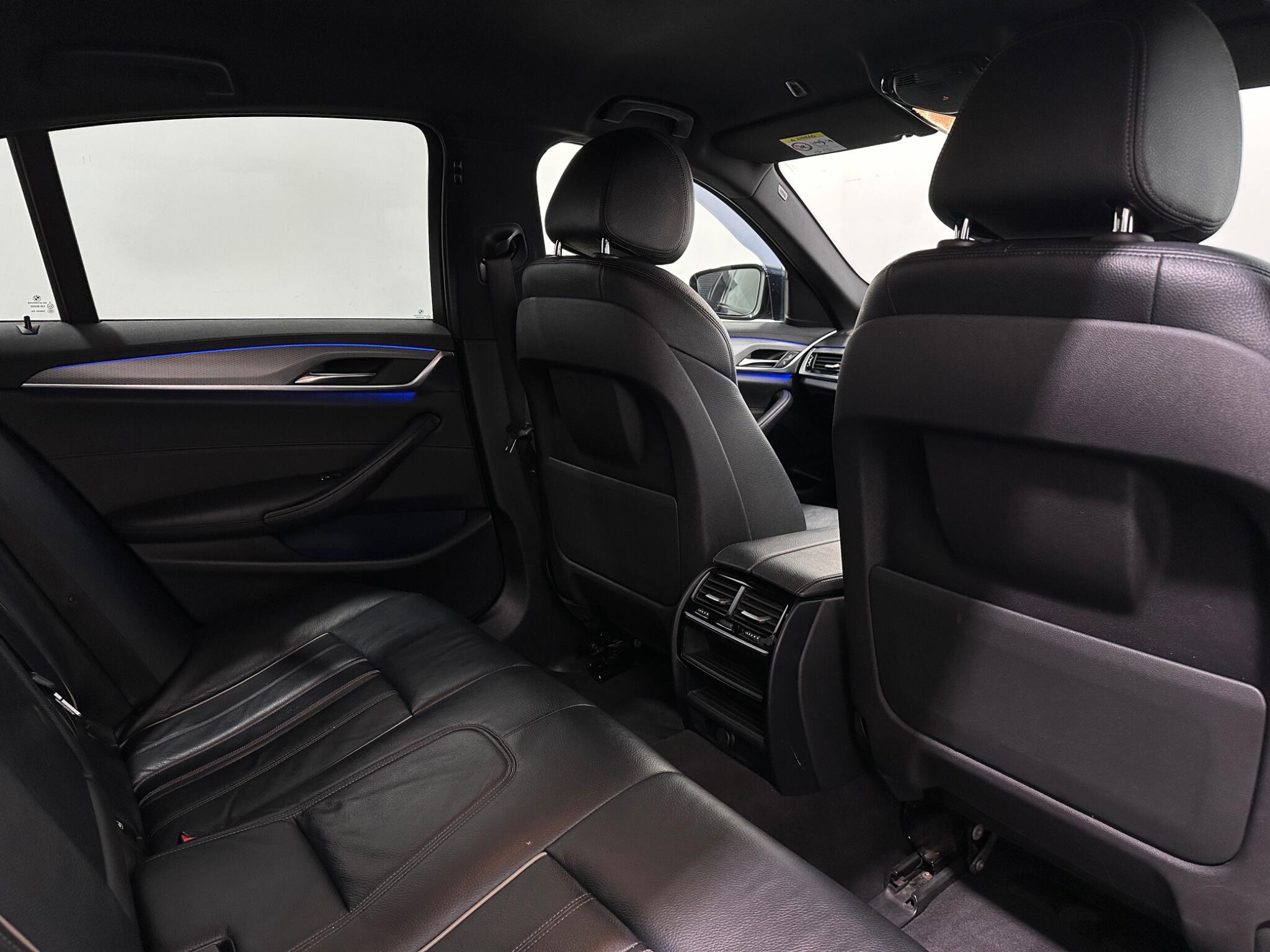 BMW 5 Series view 39