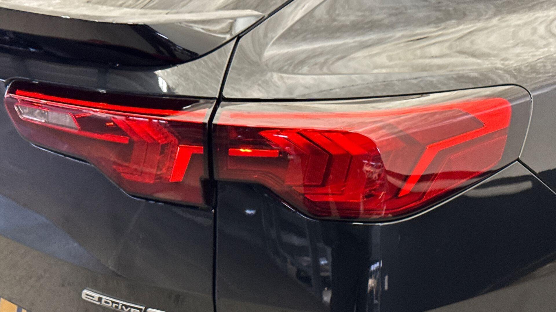 BMW iX2 view 22