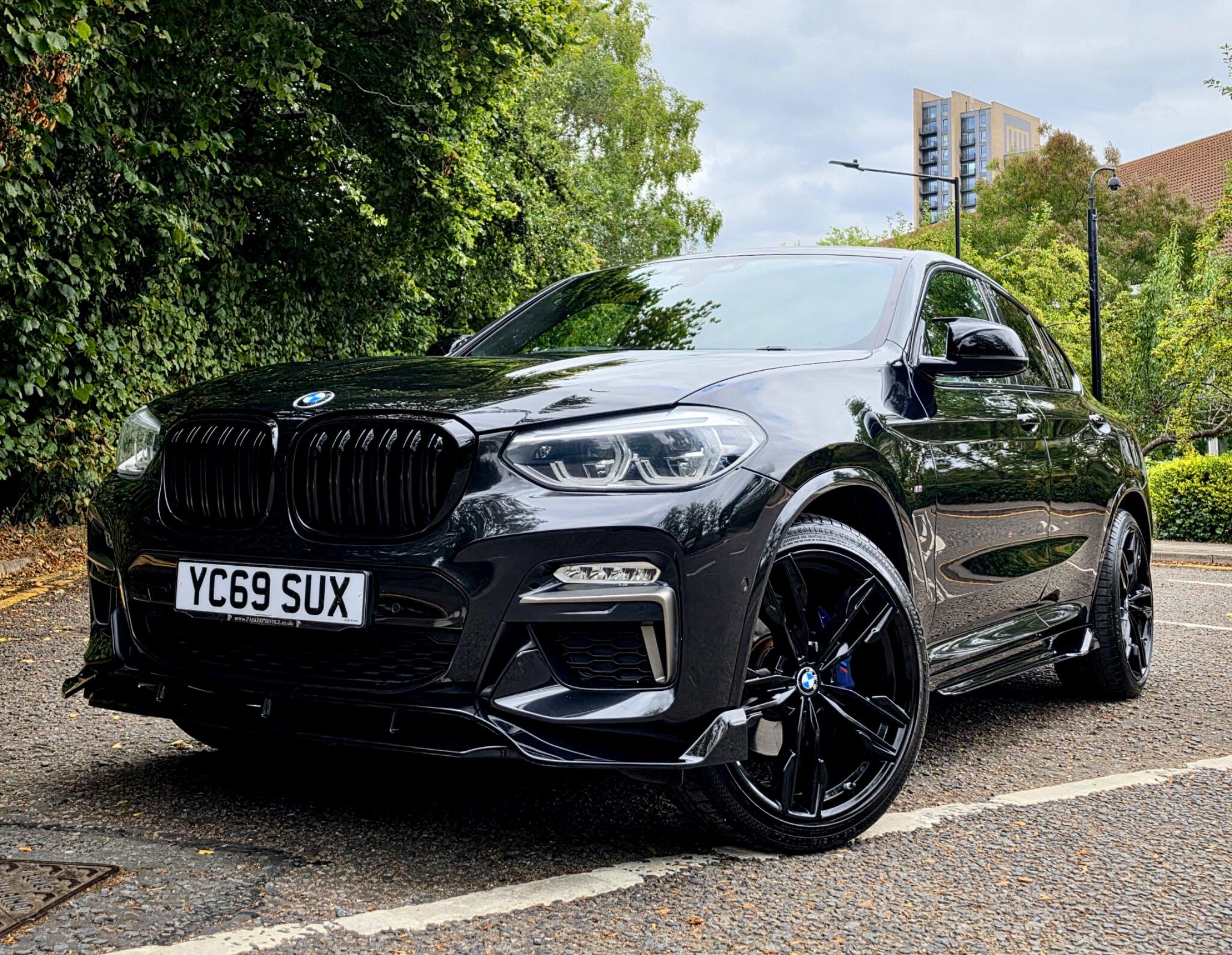 BMW X4 view 5