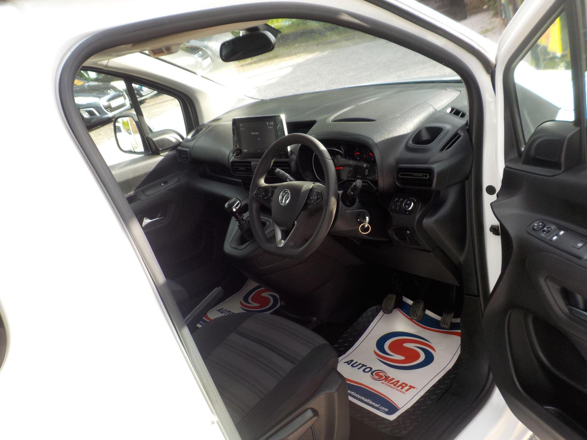 Vauxhall Combo Life 1.5 Turbo D BlueInjection Energy Euro 6 (s/s) 5dr