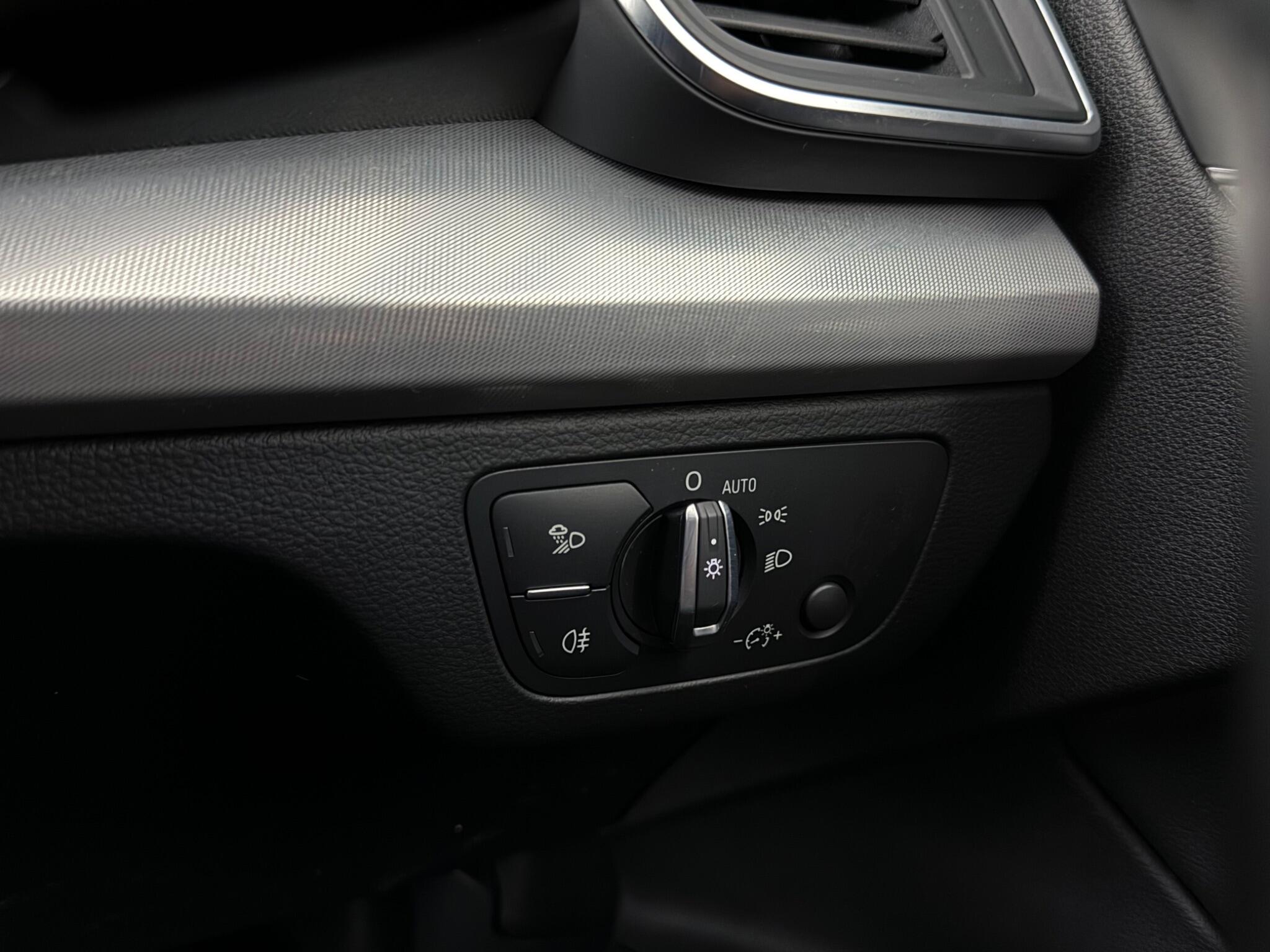 Audi Q5 view 17