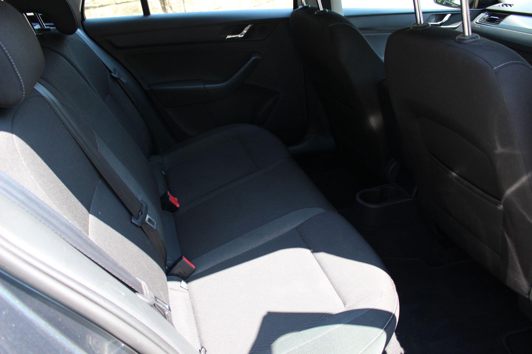 Skoda Rapid Spaceback view 25