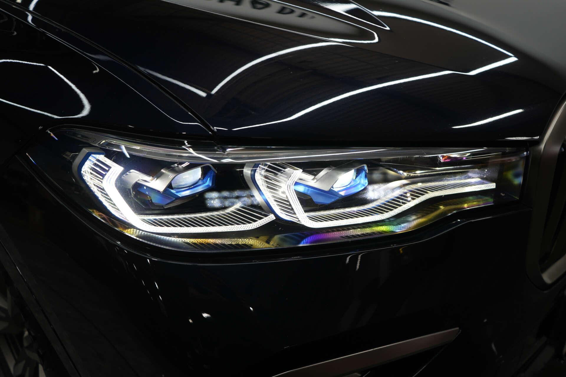 BMW X7 view 59