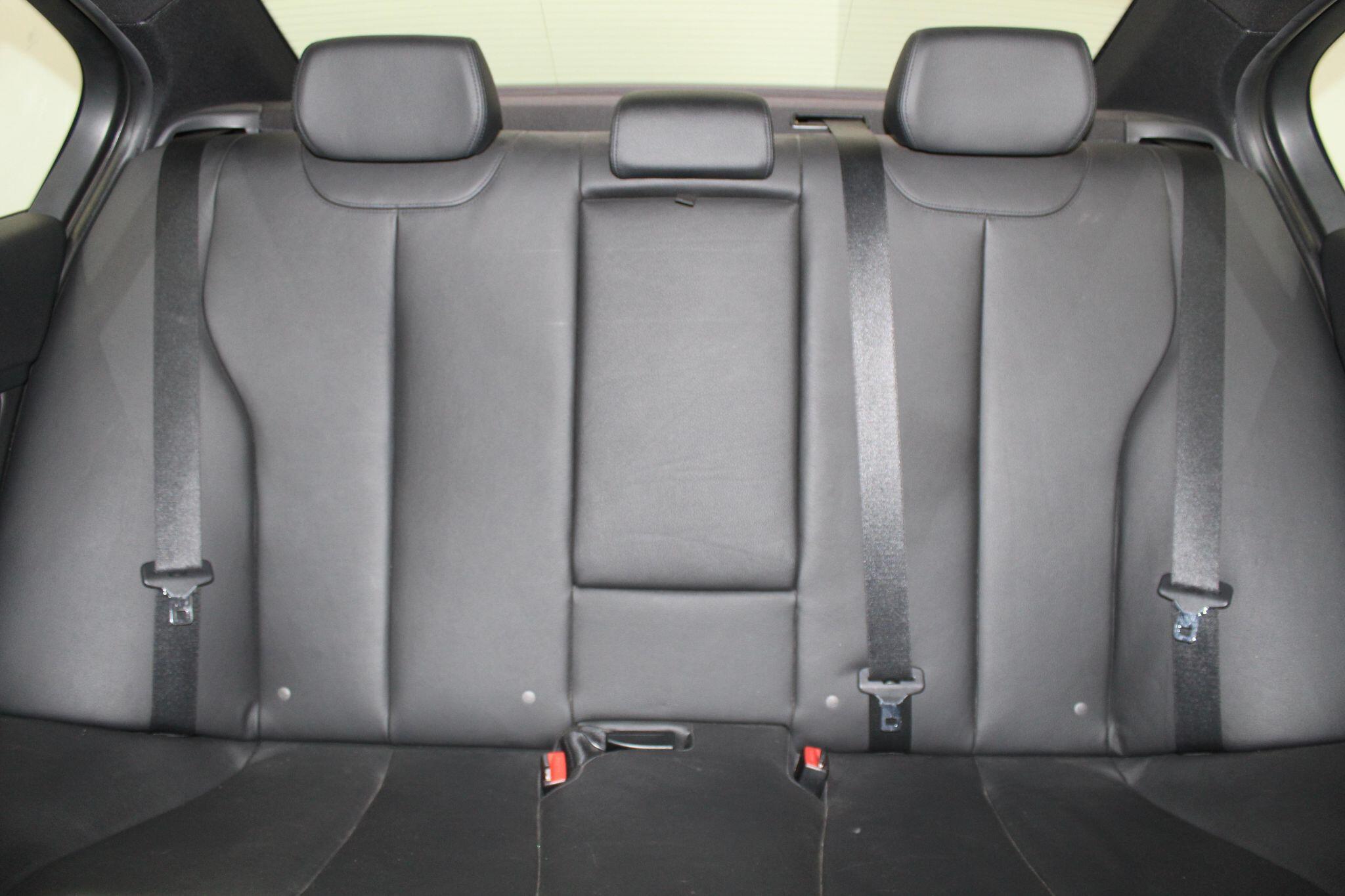 BMW 3 Series view 51