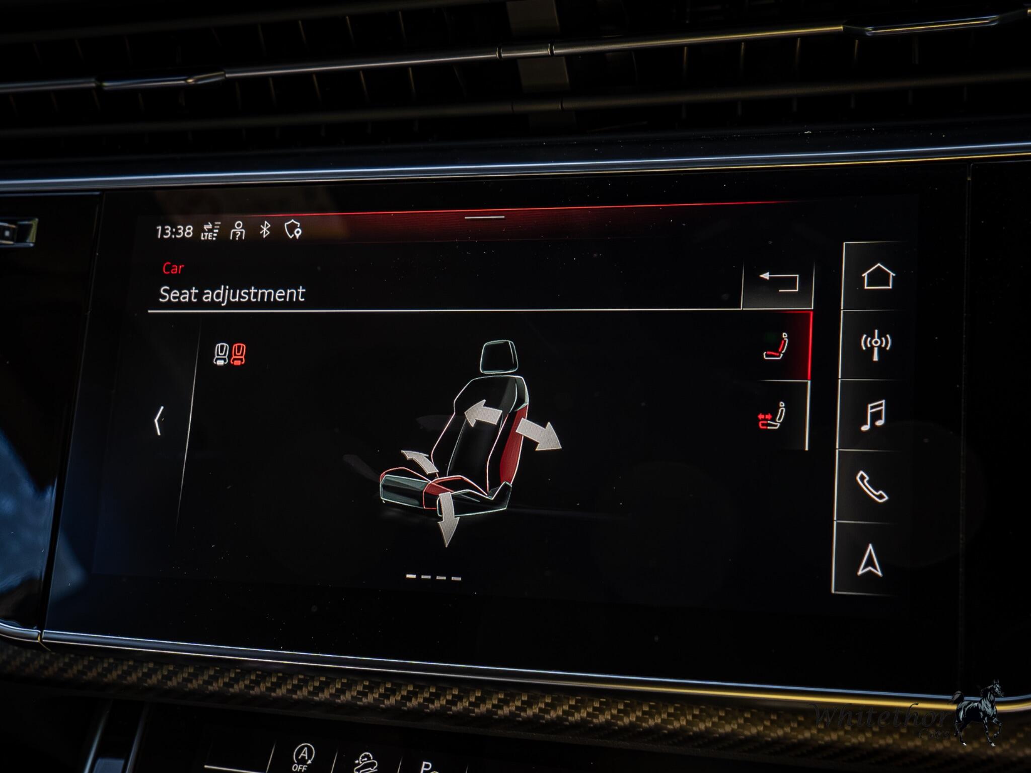 Audi RS Q8 view 48
