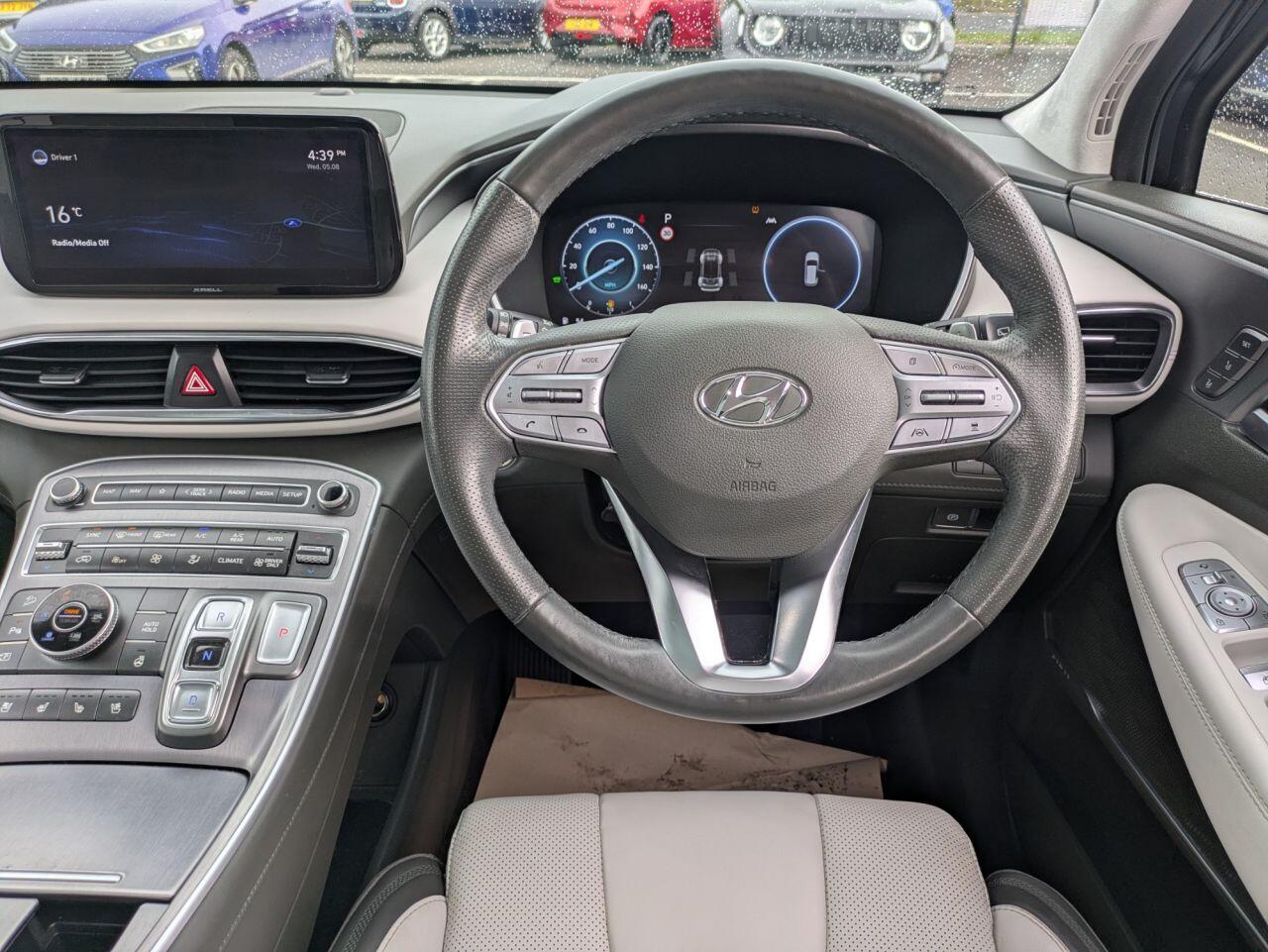Hyundai Santa Fe view 6